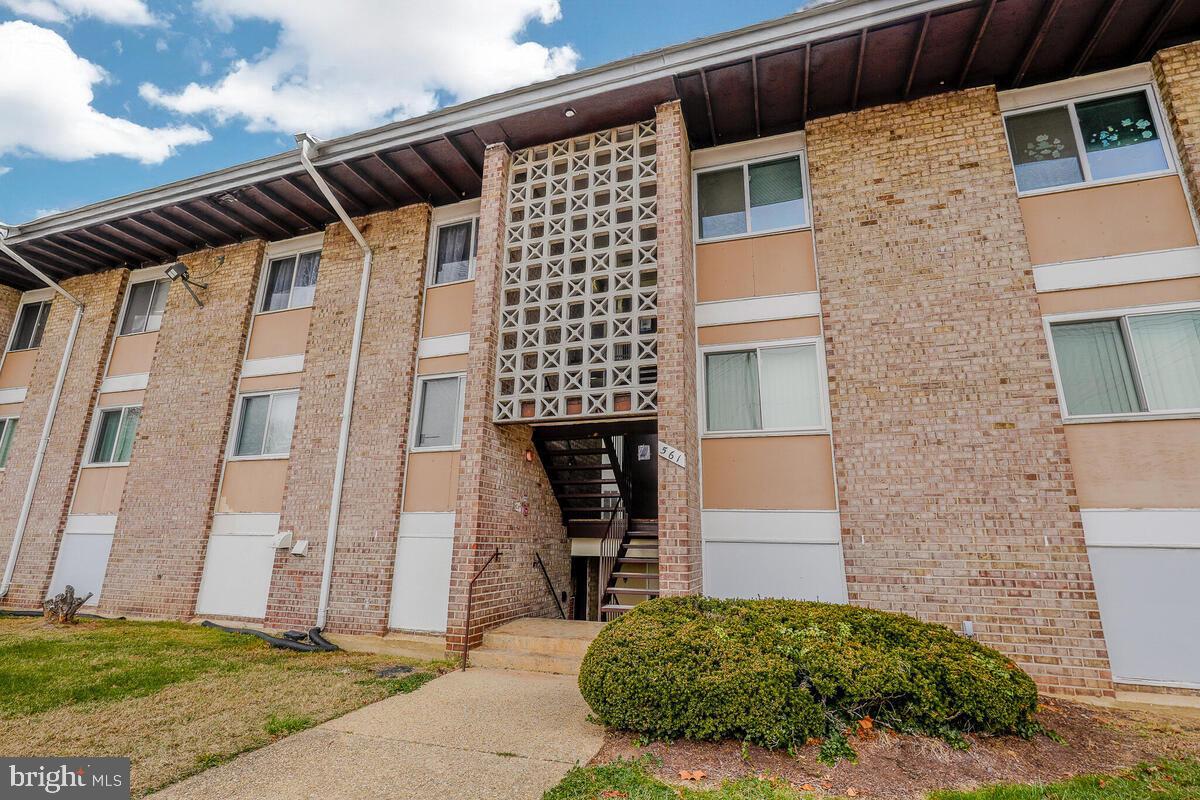 561 WILSON BRIDGE DRIVE B1