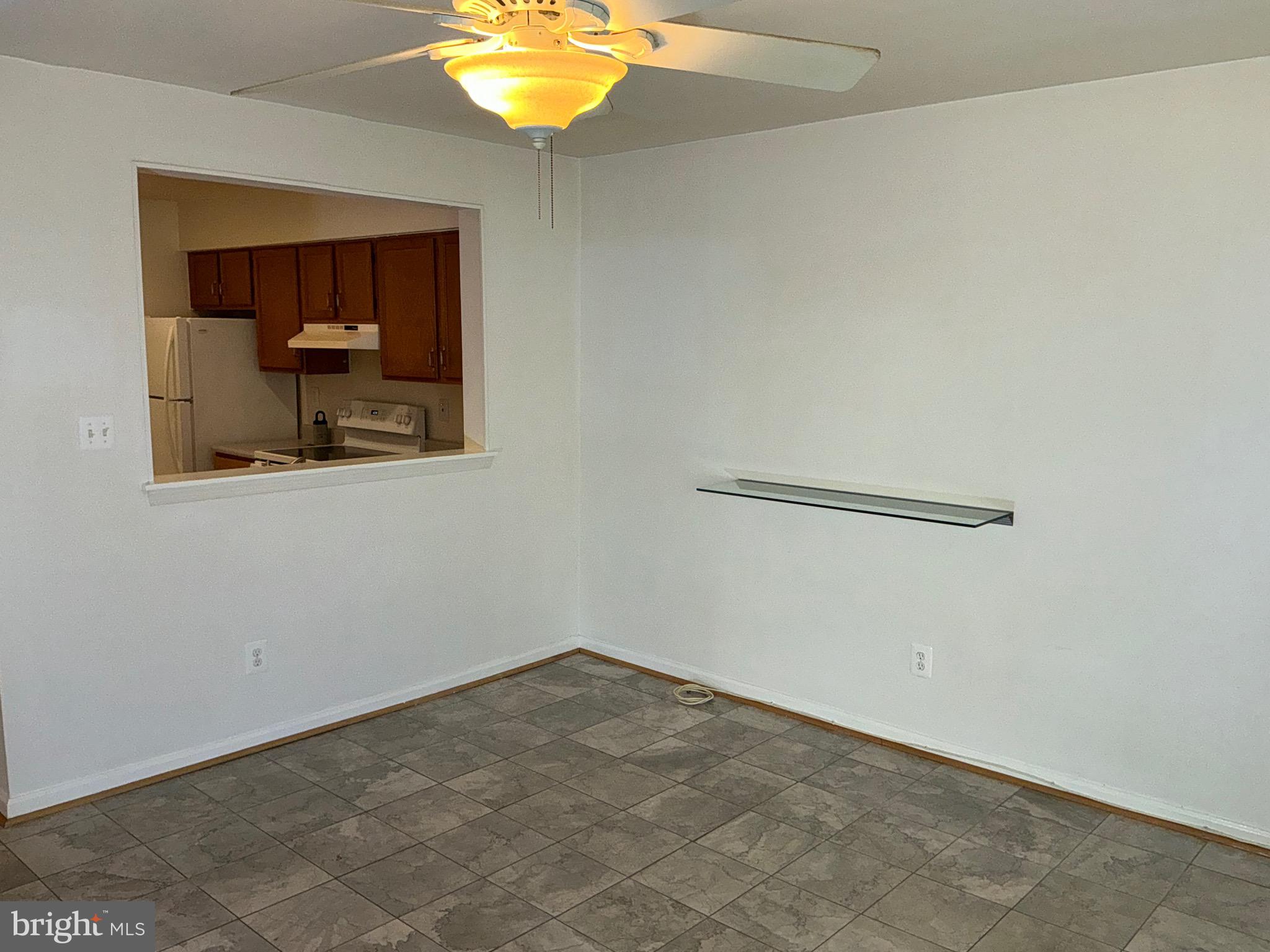 WILLOW COVE MANORS - Residential Lease