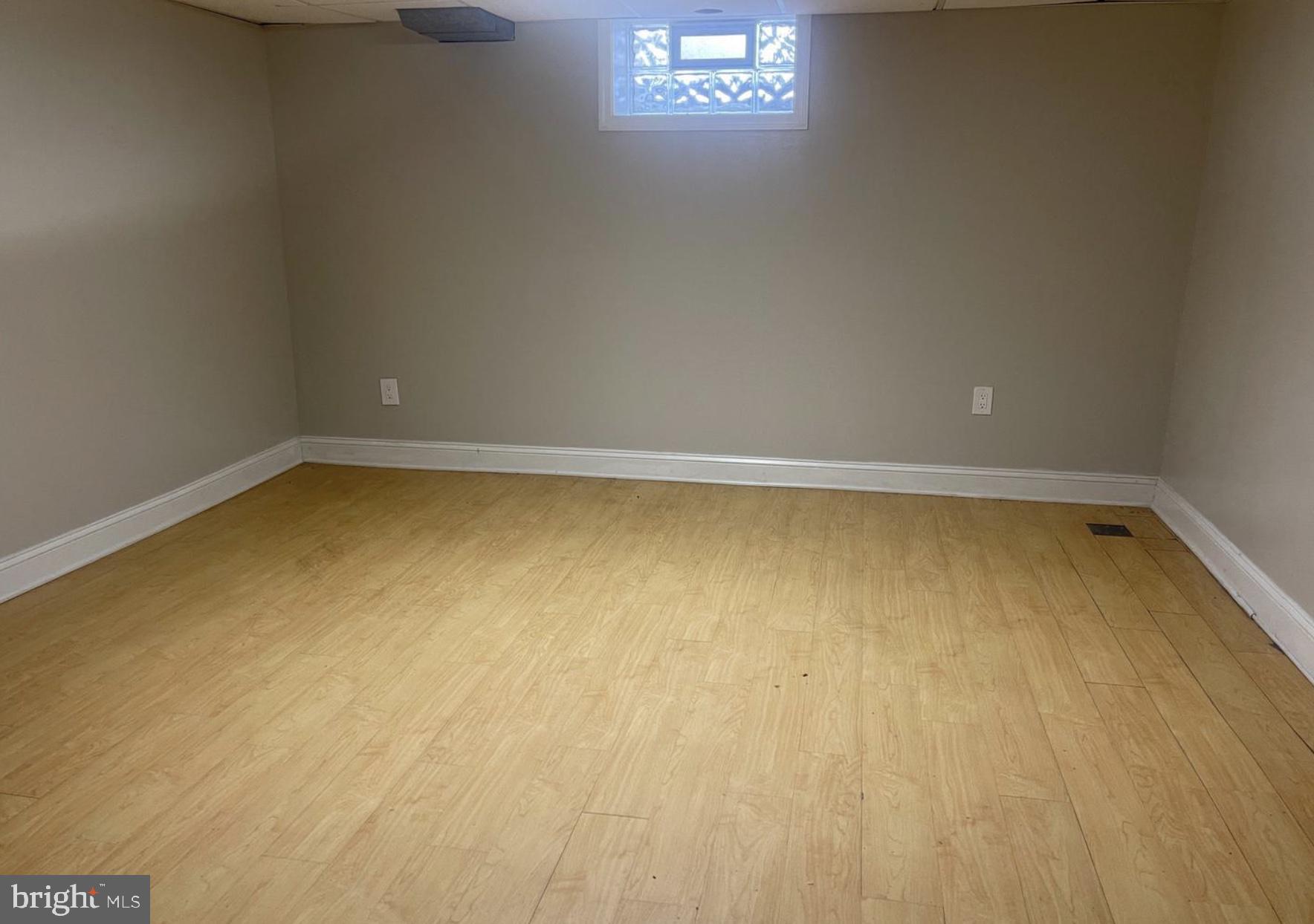 NORTHWOOD - Residential