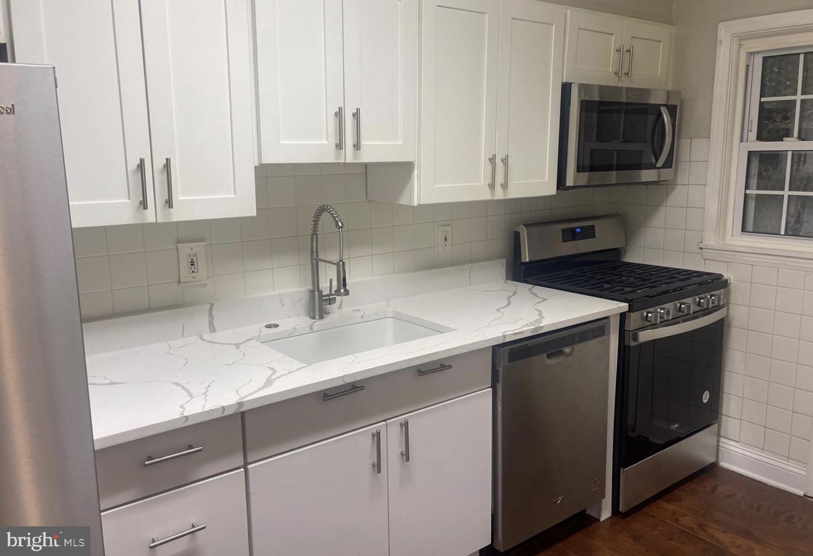 NORTHWOOD - Residential