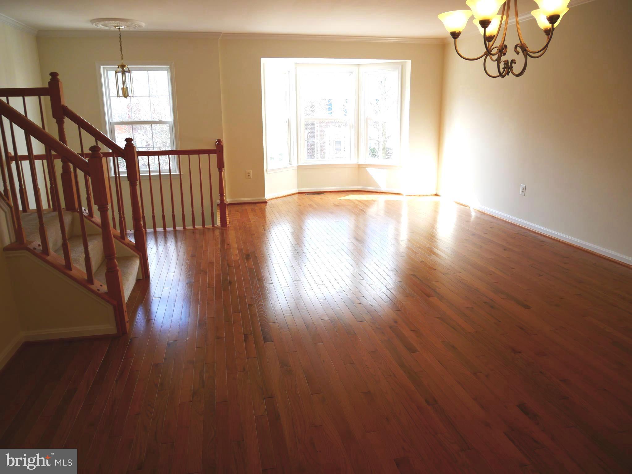 LAKE RIDGE CROSSING - Residential