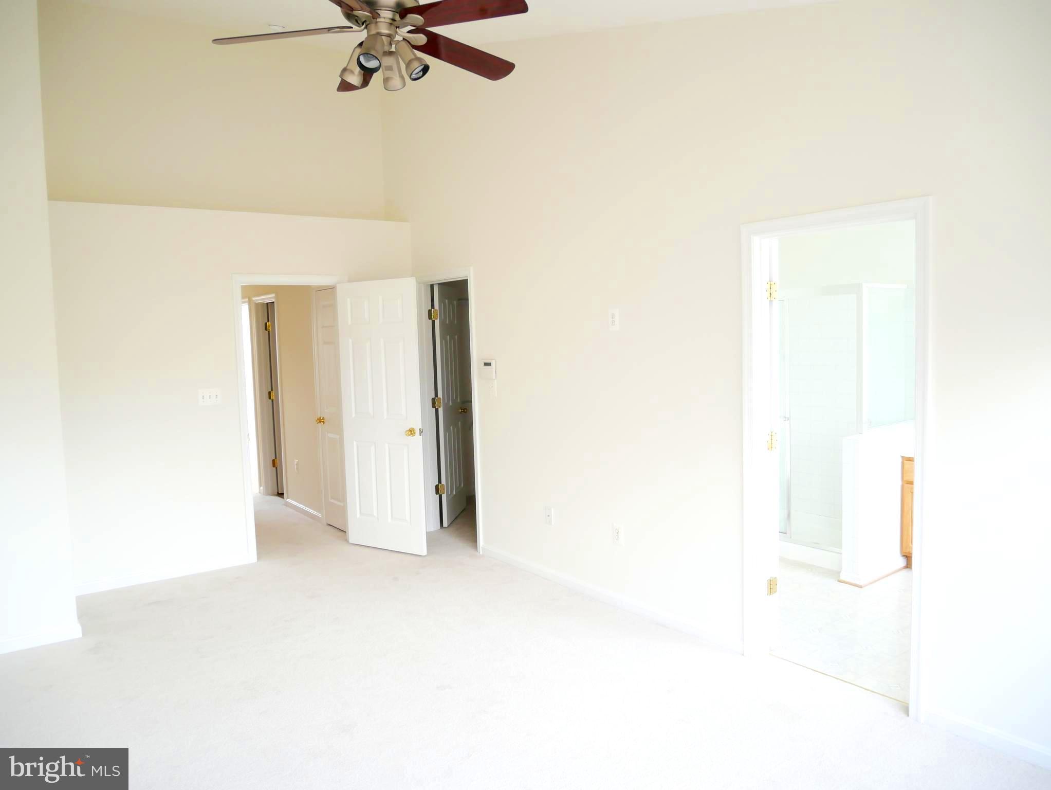 LAKE RIDGE CROSSING - Residential