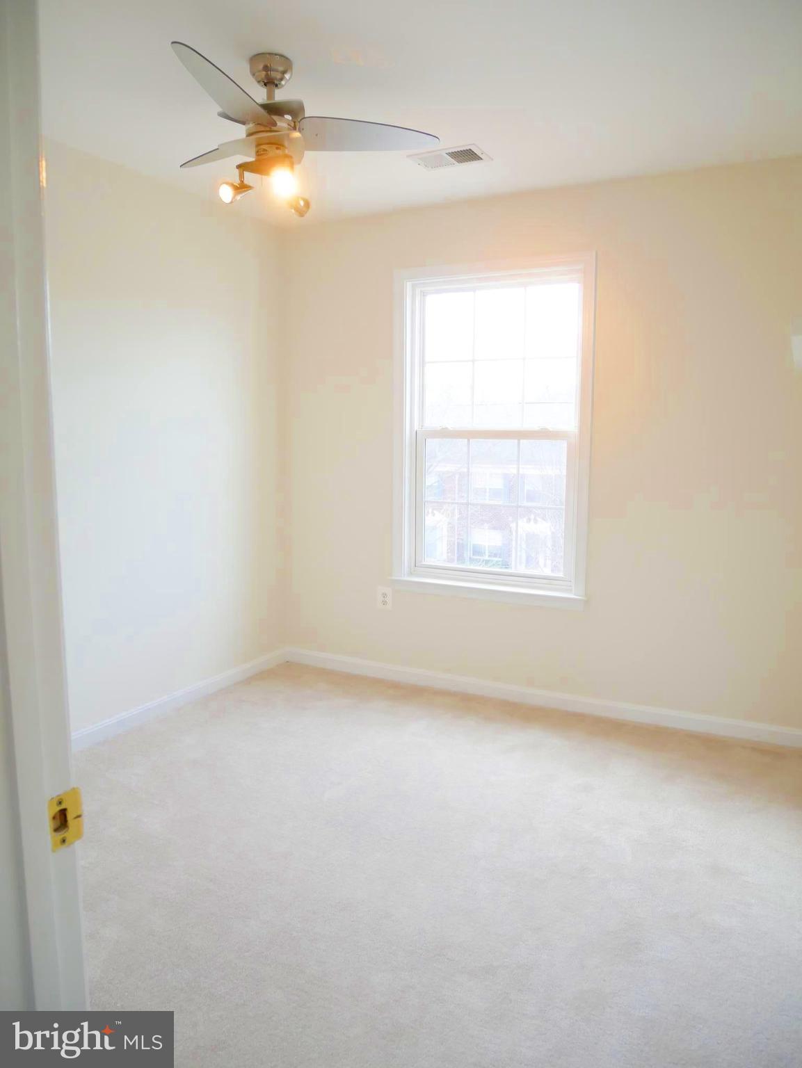 LAKE RIDGE CROSSING - Residential