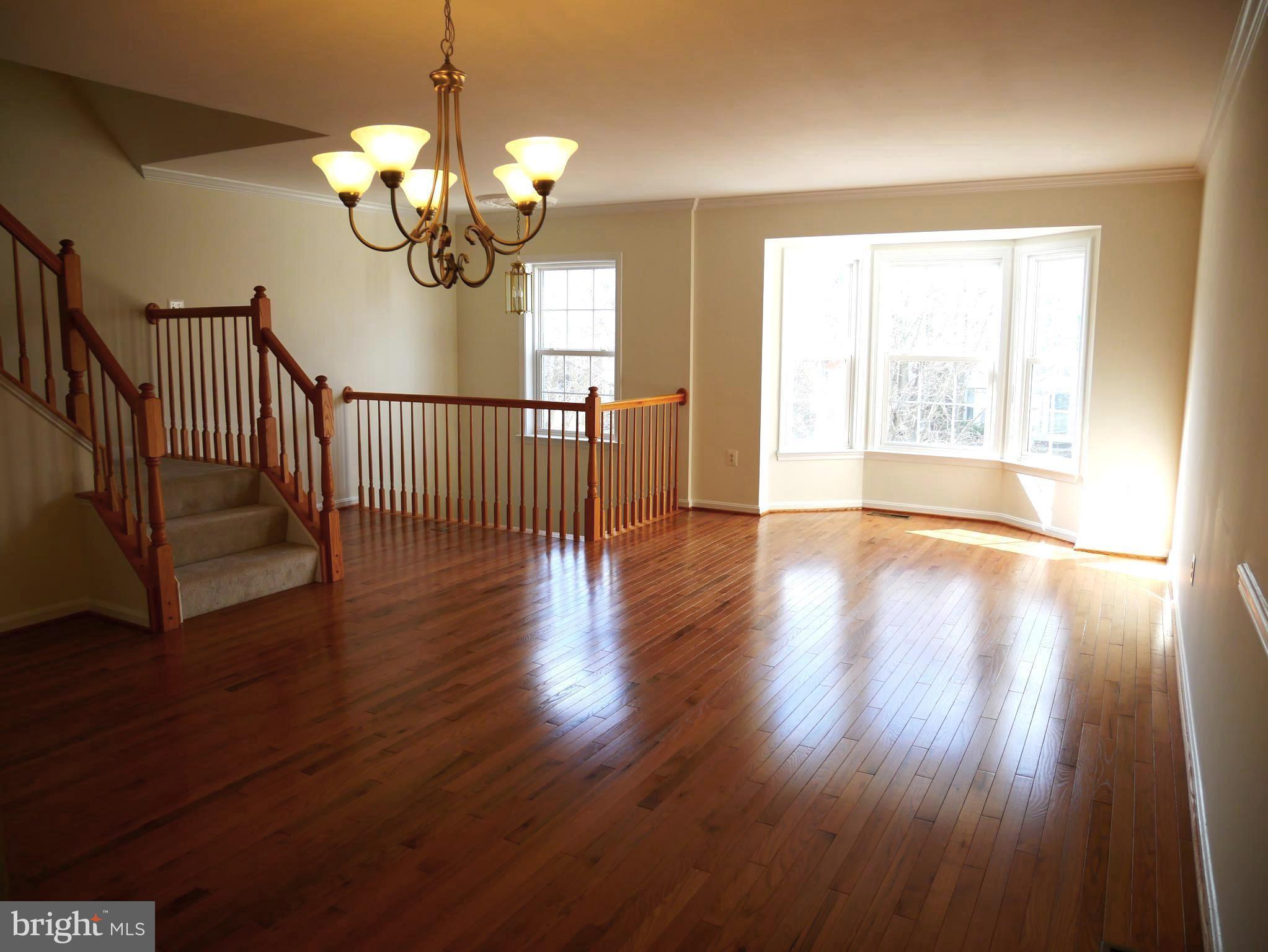 LAKE RIDGE CROSSING - Residential