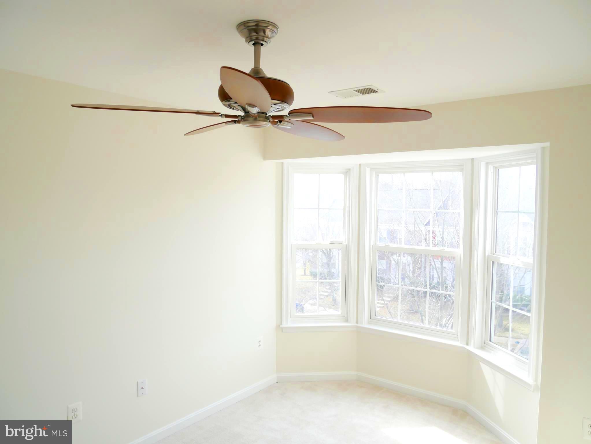 LAKE RIDGE CROSSING - Residential