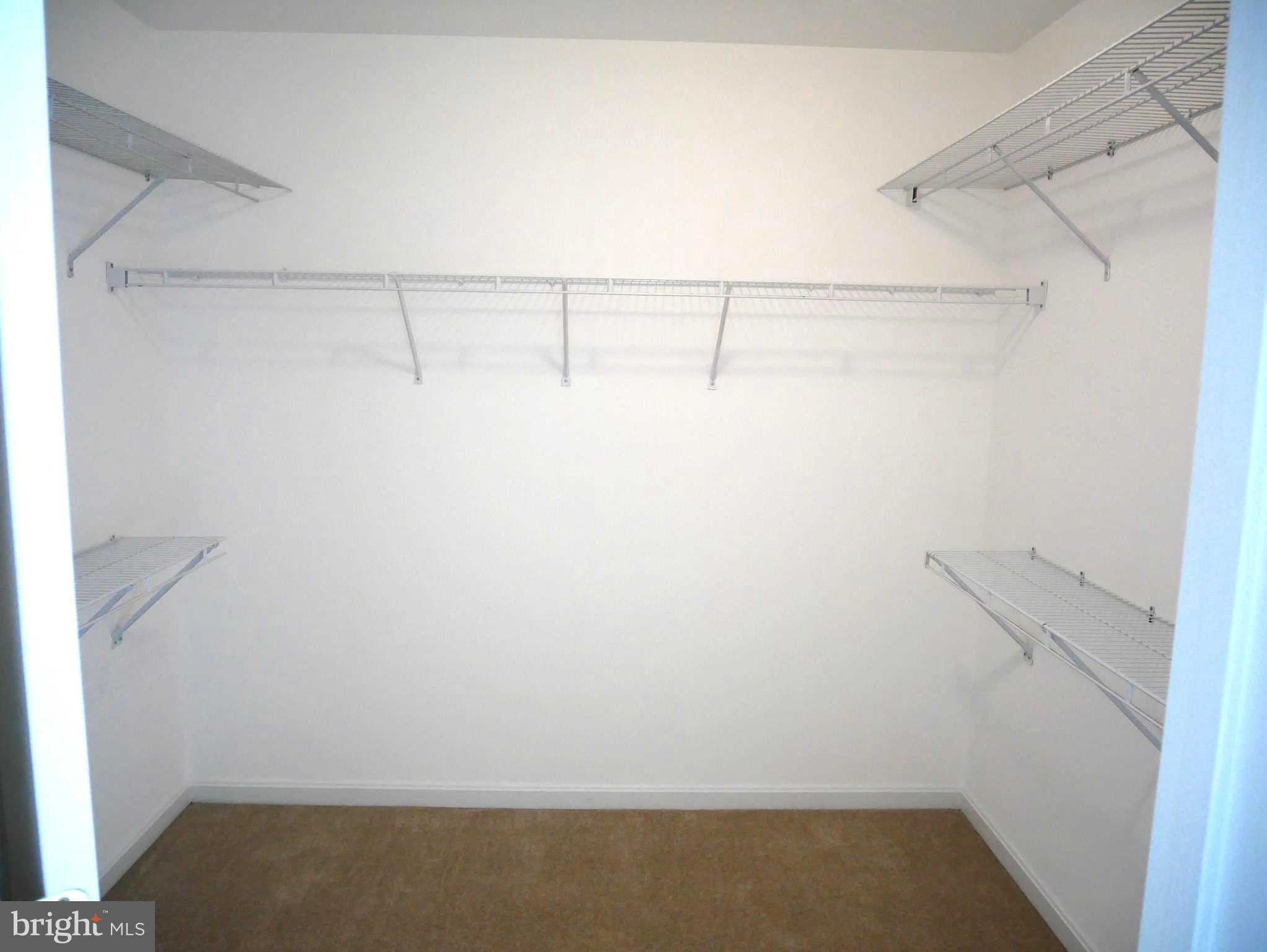 LAKE RIDGE CROSSING - Residential