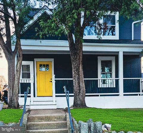 907 LAWRENCE STREET NE WASHINGTON DC 20017