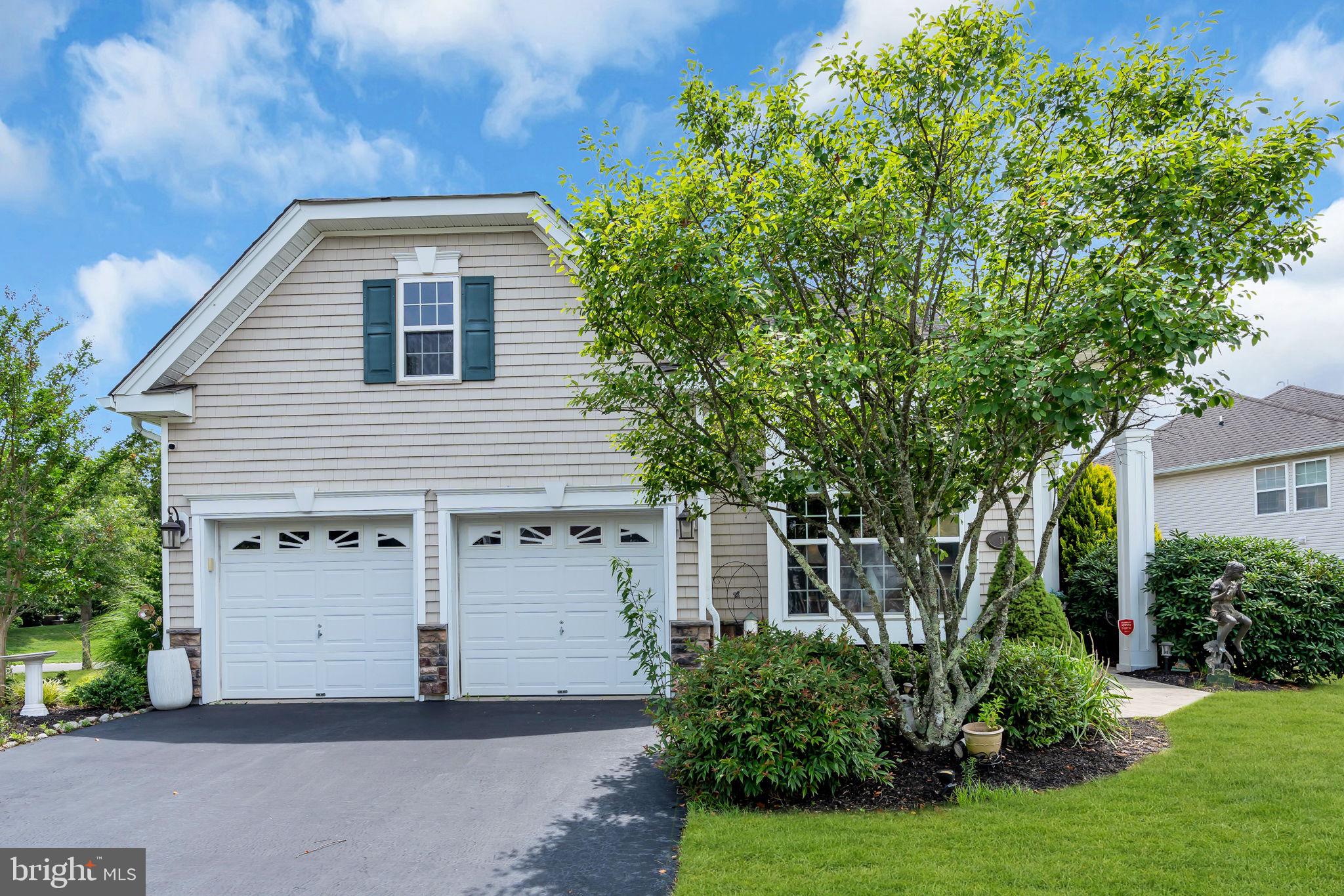 11 MULBERRY DRIVE