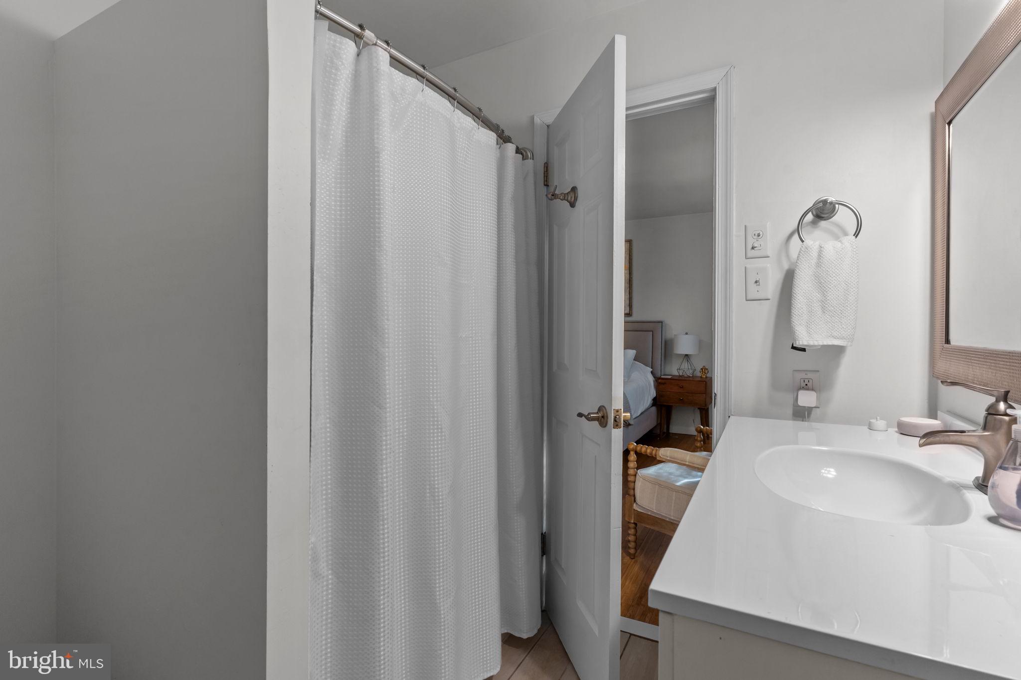 100 ACRE WOODS - Residential