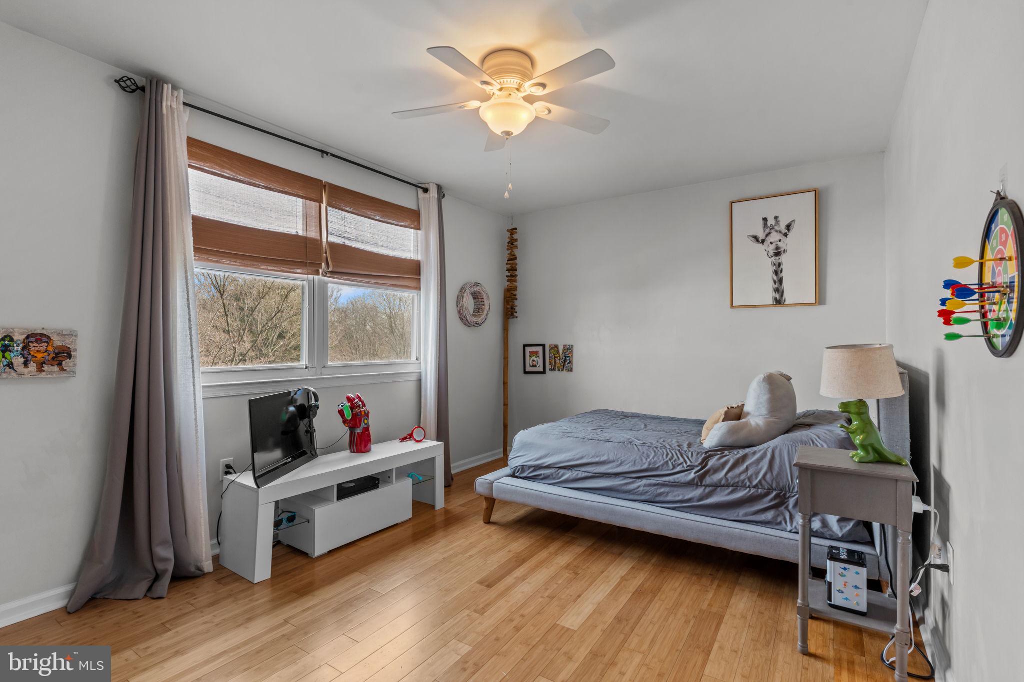 100 ACRE WOODS - Residential