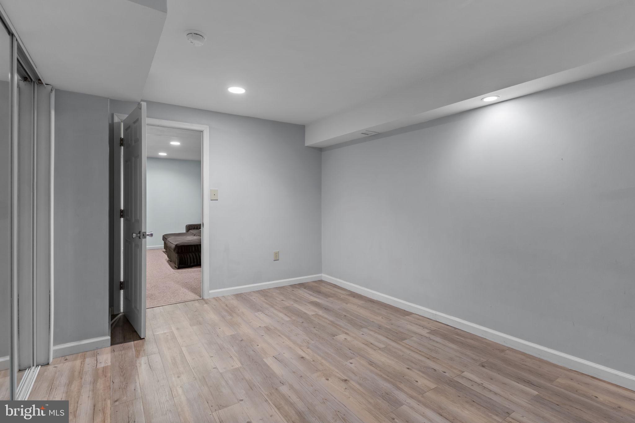 100 ACRE WOODS - Residential