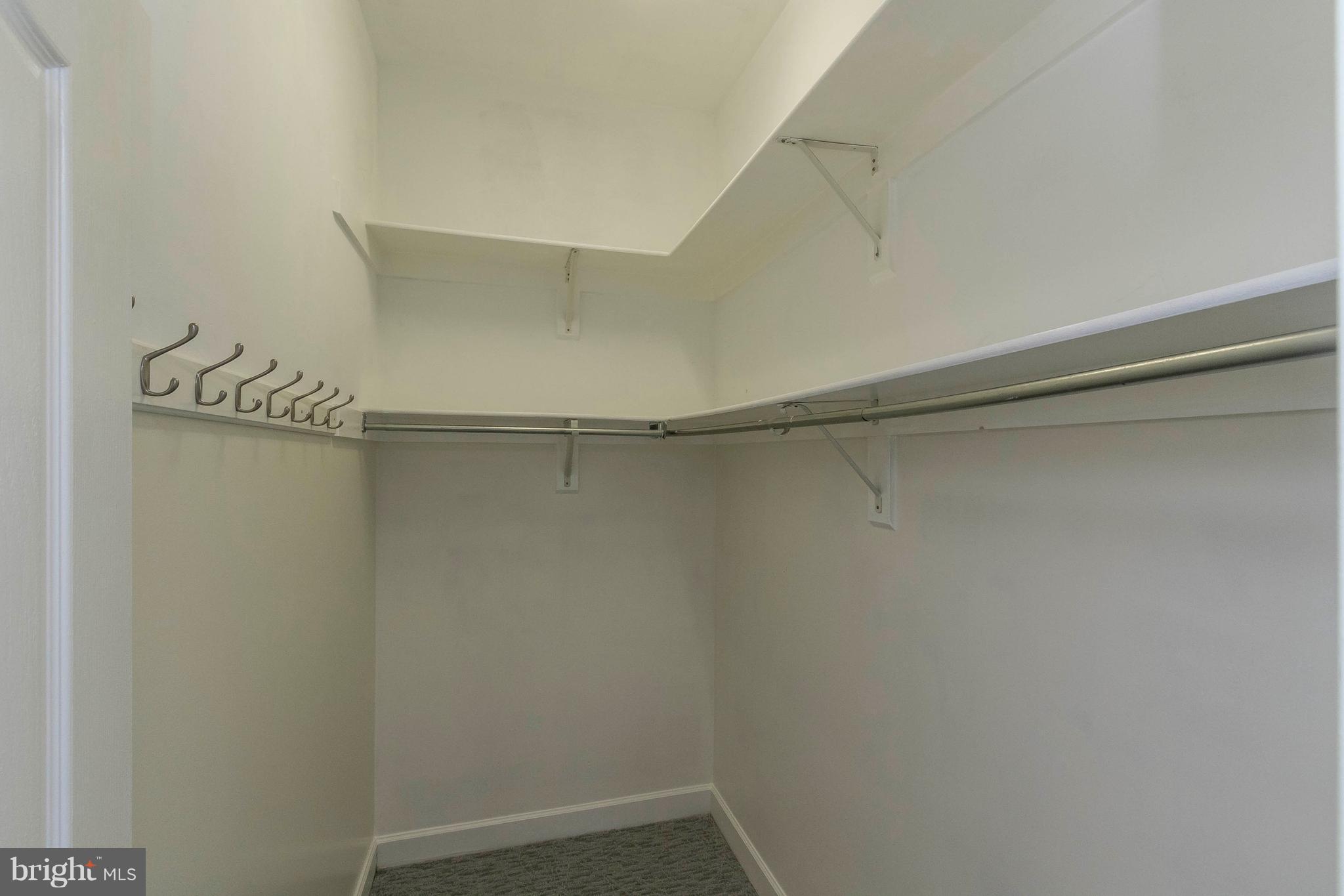 PENDERBROOK - Residential