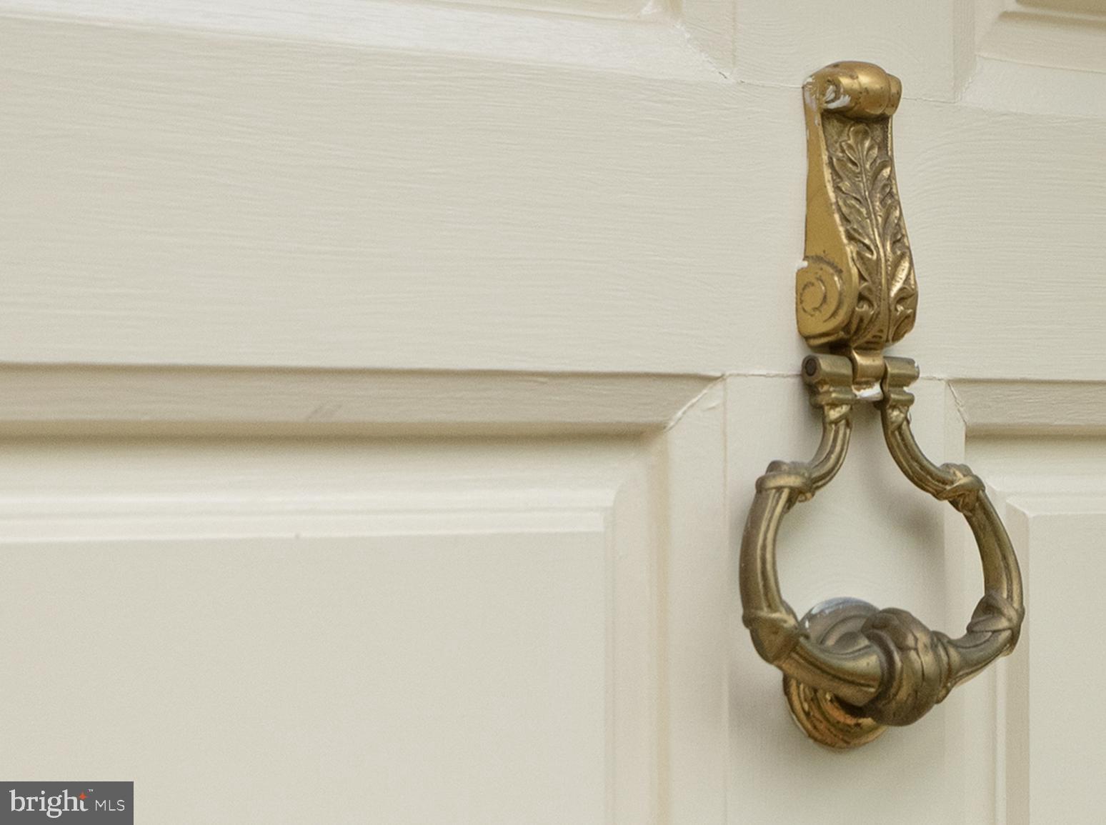 LYON VILLAGE - Residential