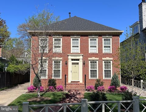 1715 N EDGEWOOD STREET ARLINGTON VA 22201