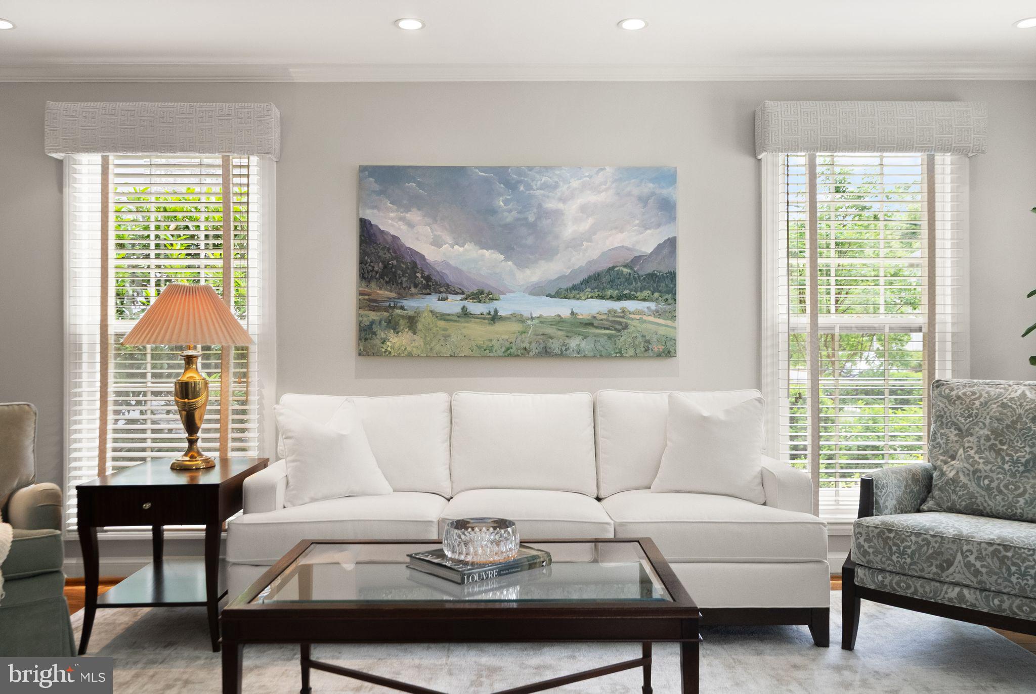 LYON VILLAGE - Residential