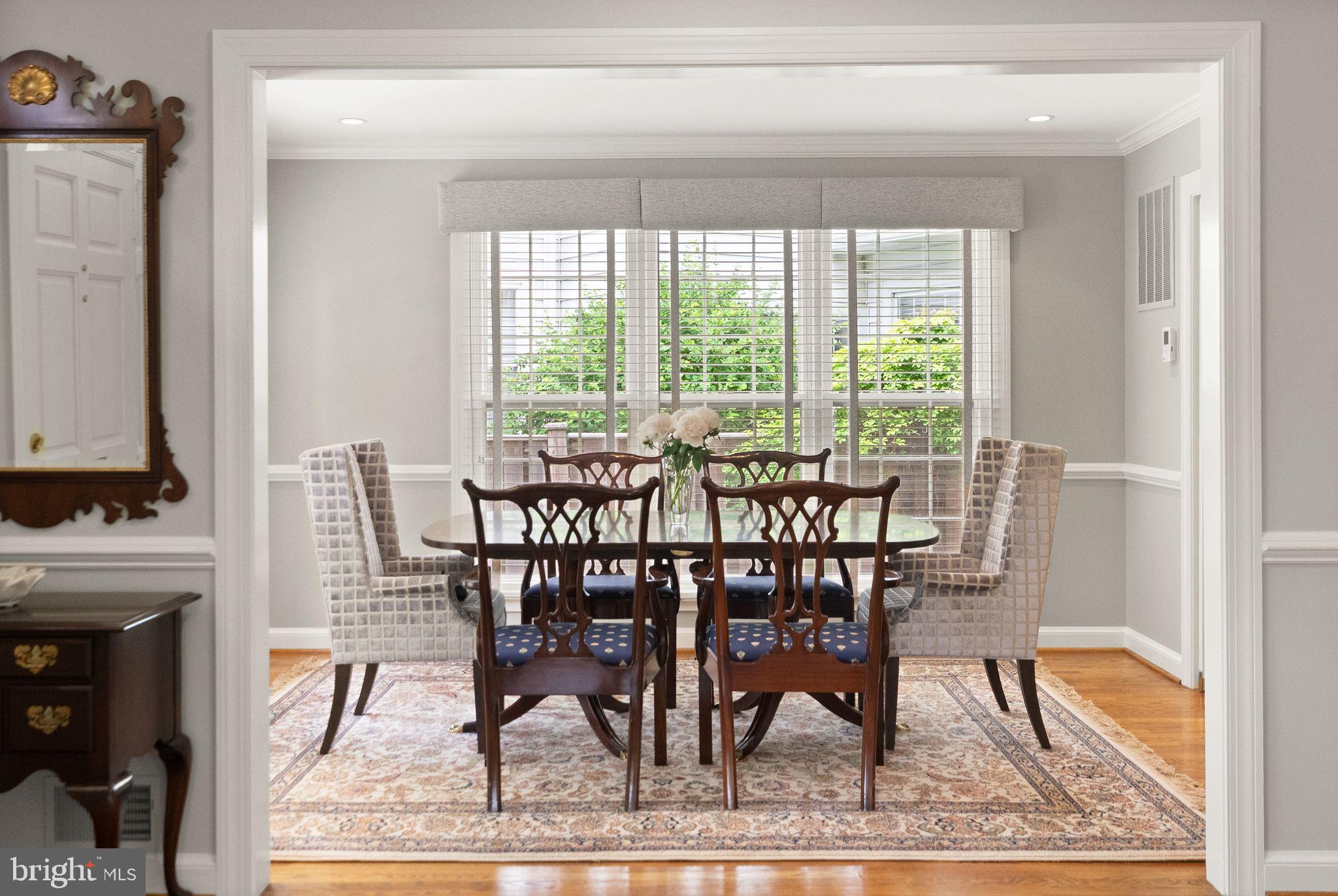 LYON VILLAGE - Residential