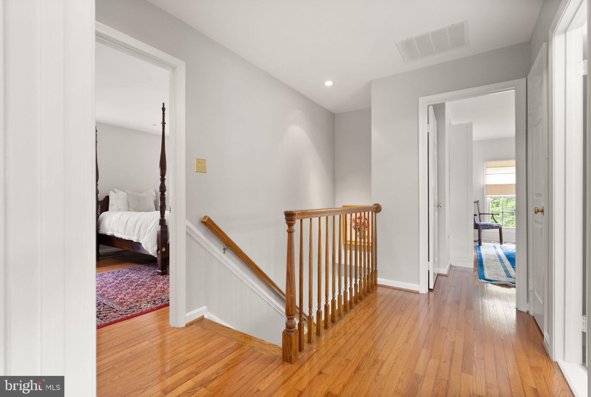 LYON VILLAGE - Residential