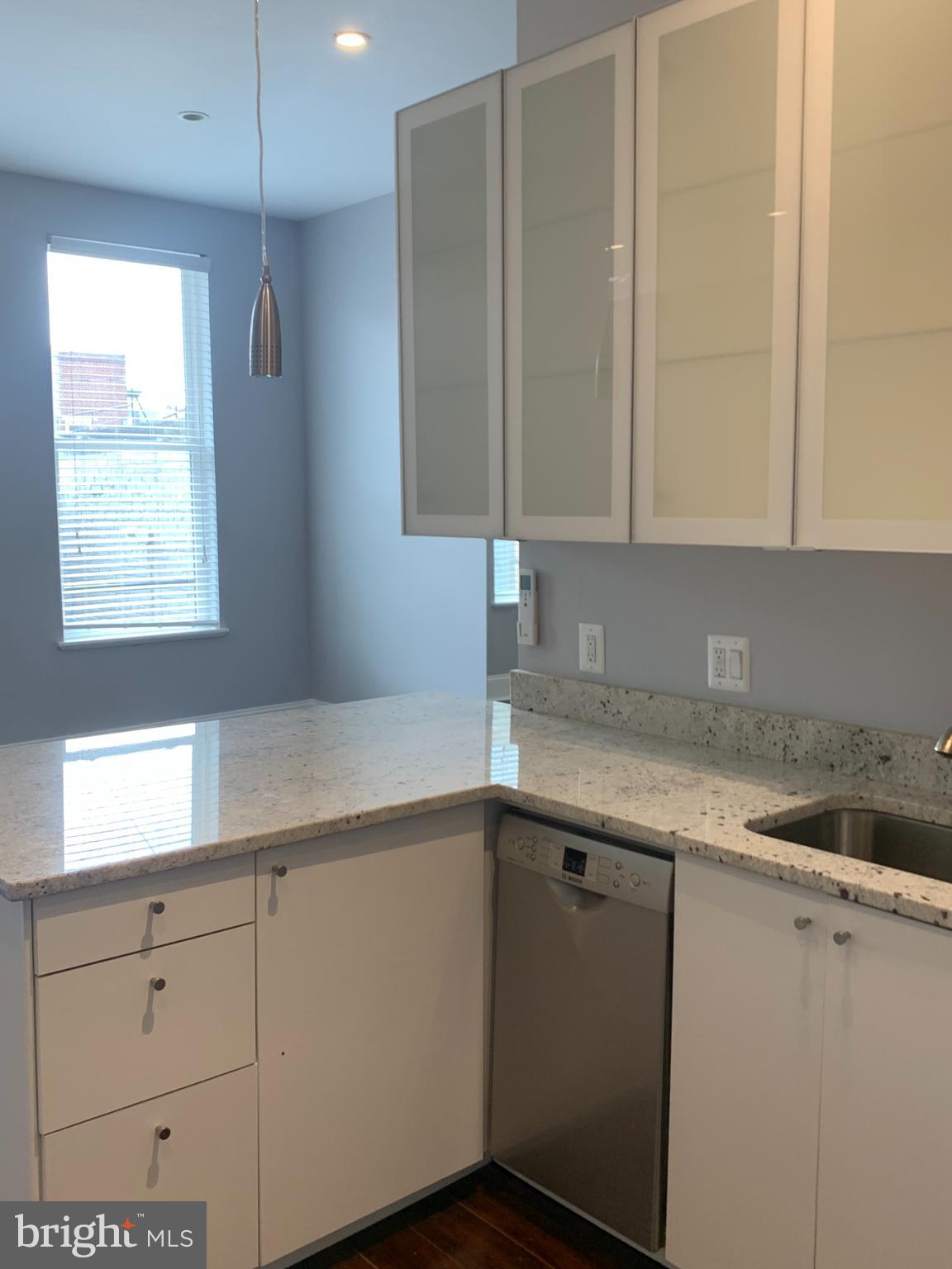 MOUNT VERNON PLACE HISTORIC DISTRICT - Residential Lease