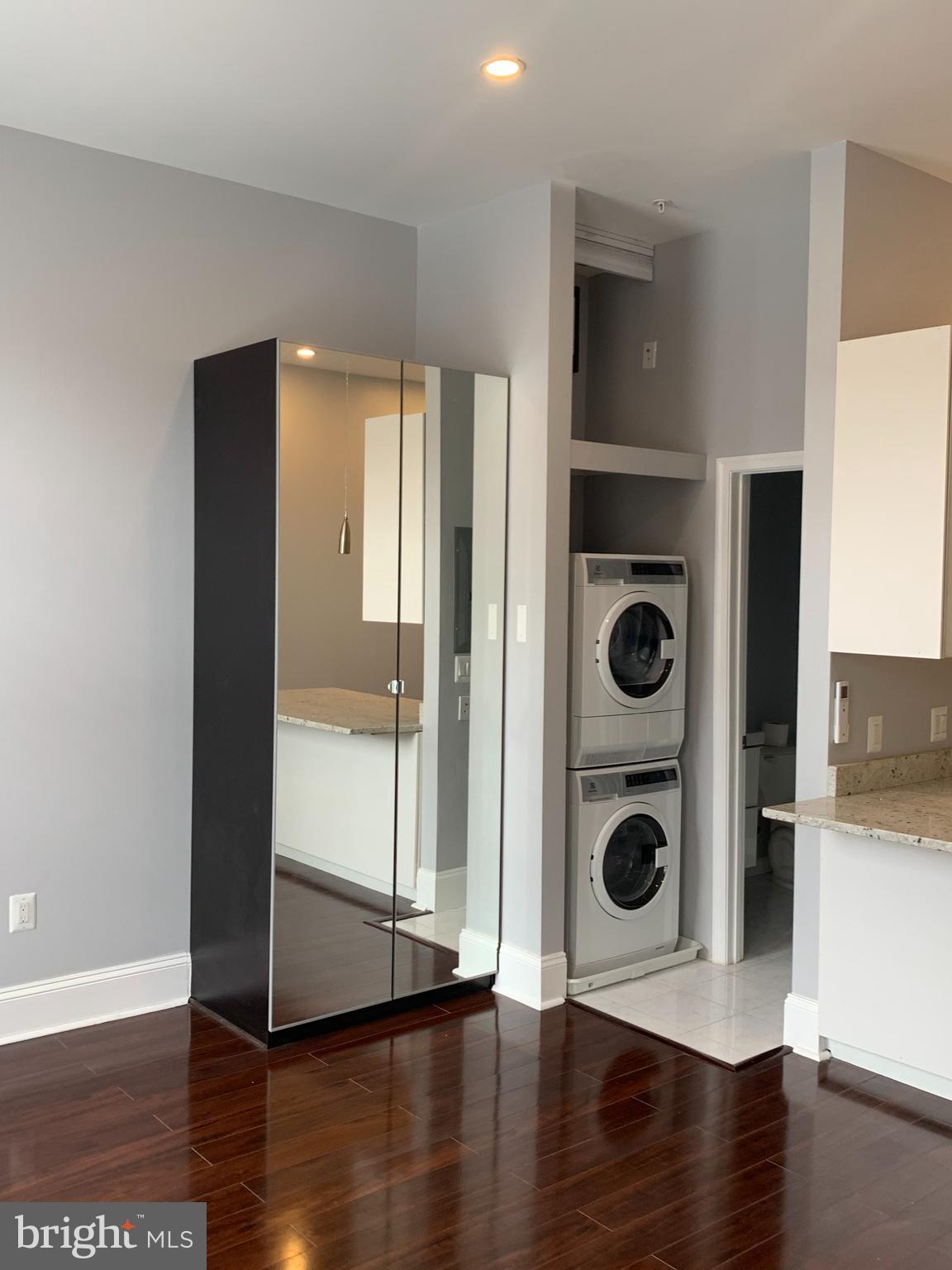 MOUNT VERNON PLACE HISTORIC DISTRICT - Residential Lease