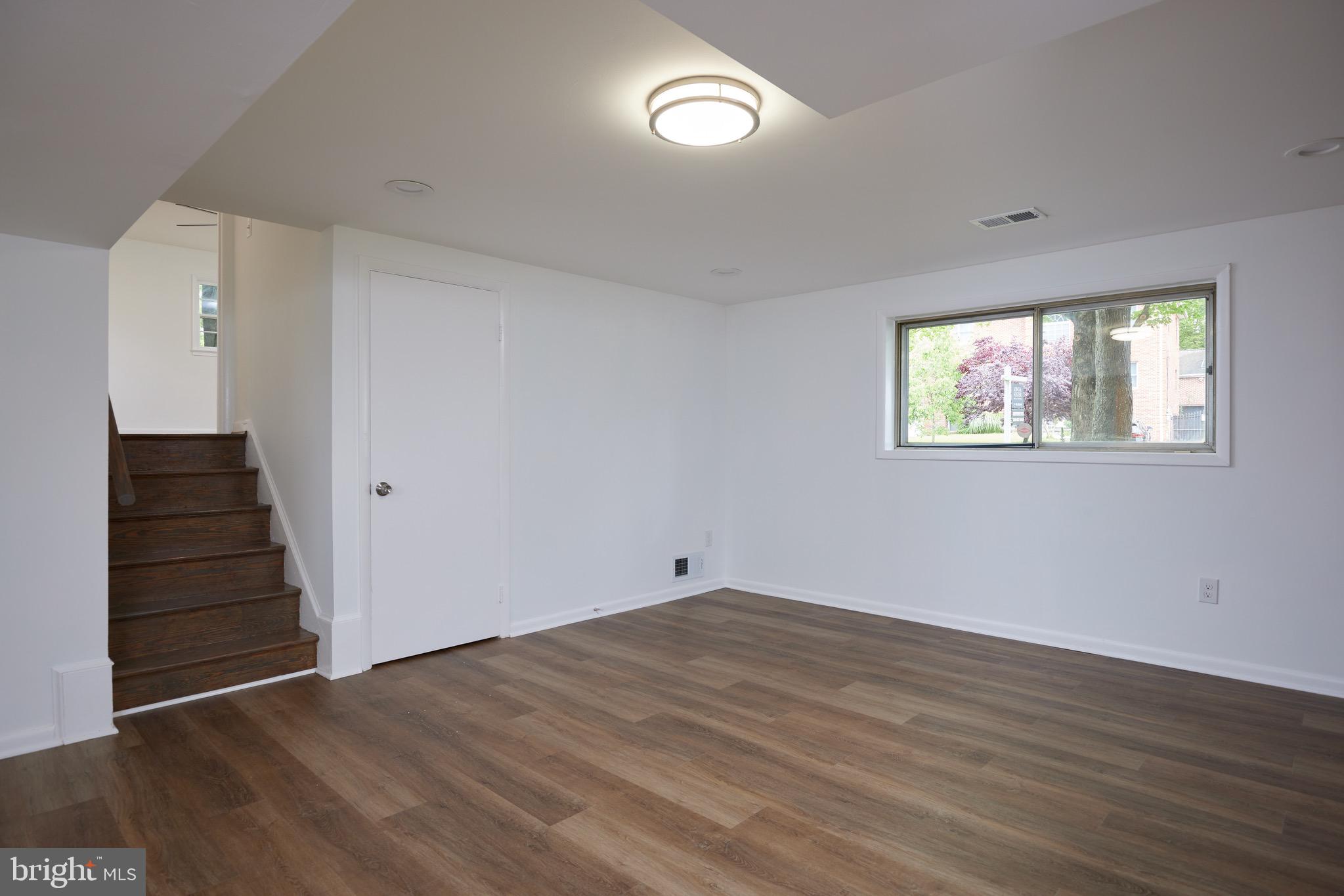 ASPEN HILL PARK - Residential