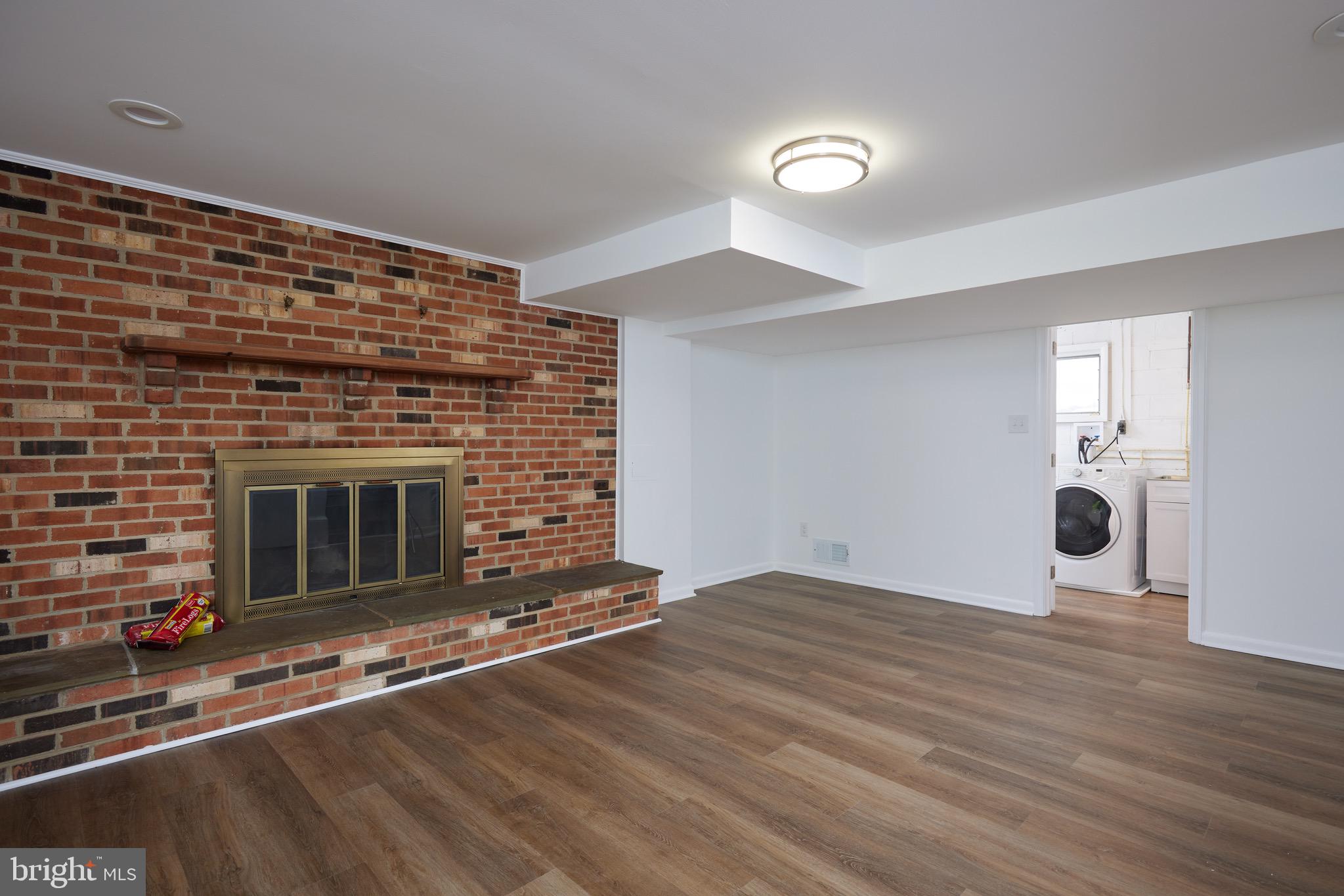 ASPEN HILL PARK - Residential