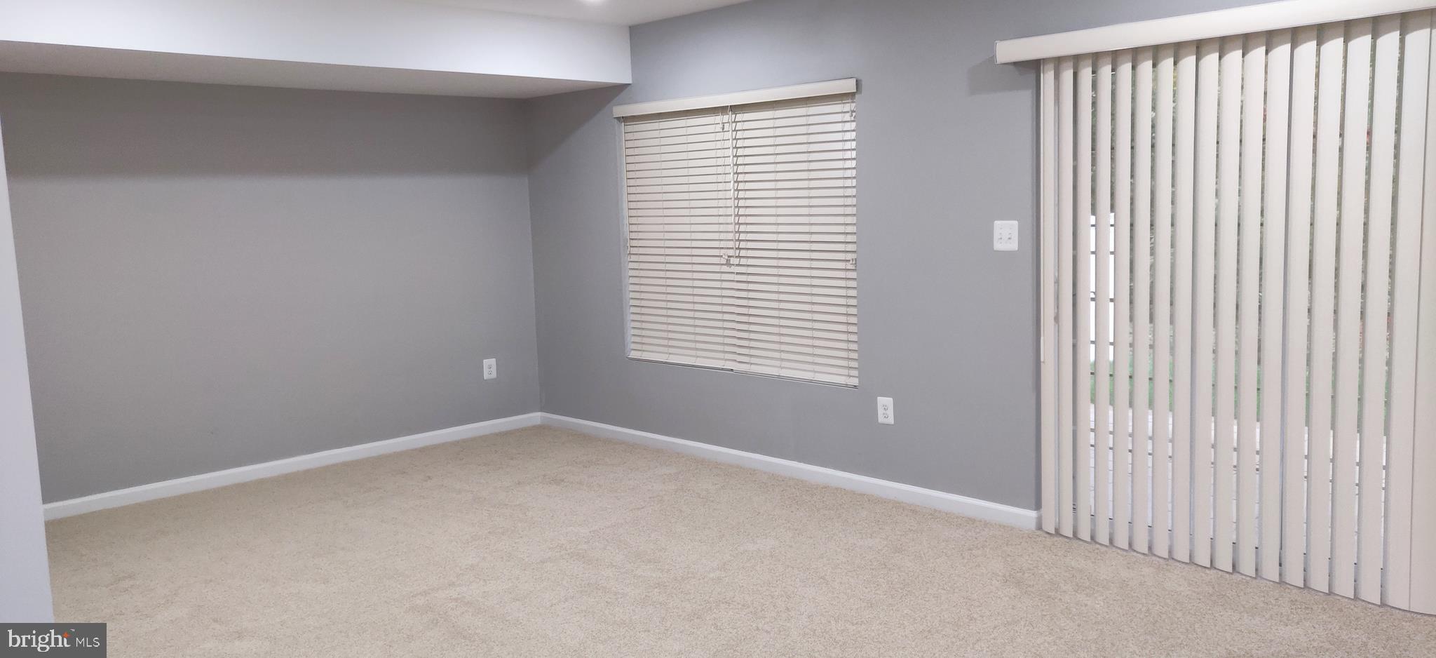 CHELSEA MANOR - Residential Lease