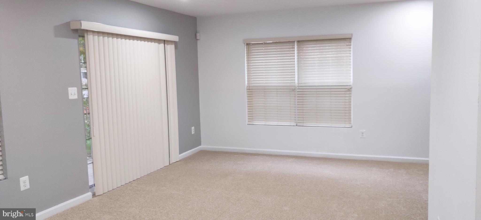 CHELSEA MANOR - Residential Lease