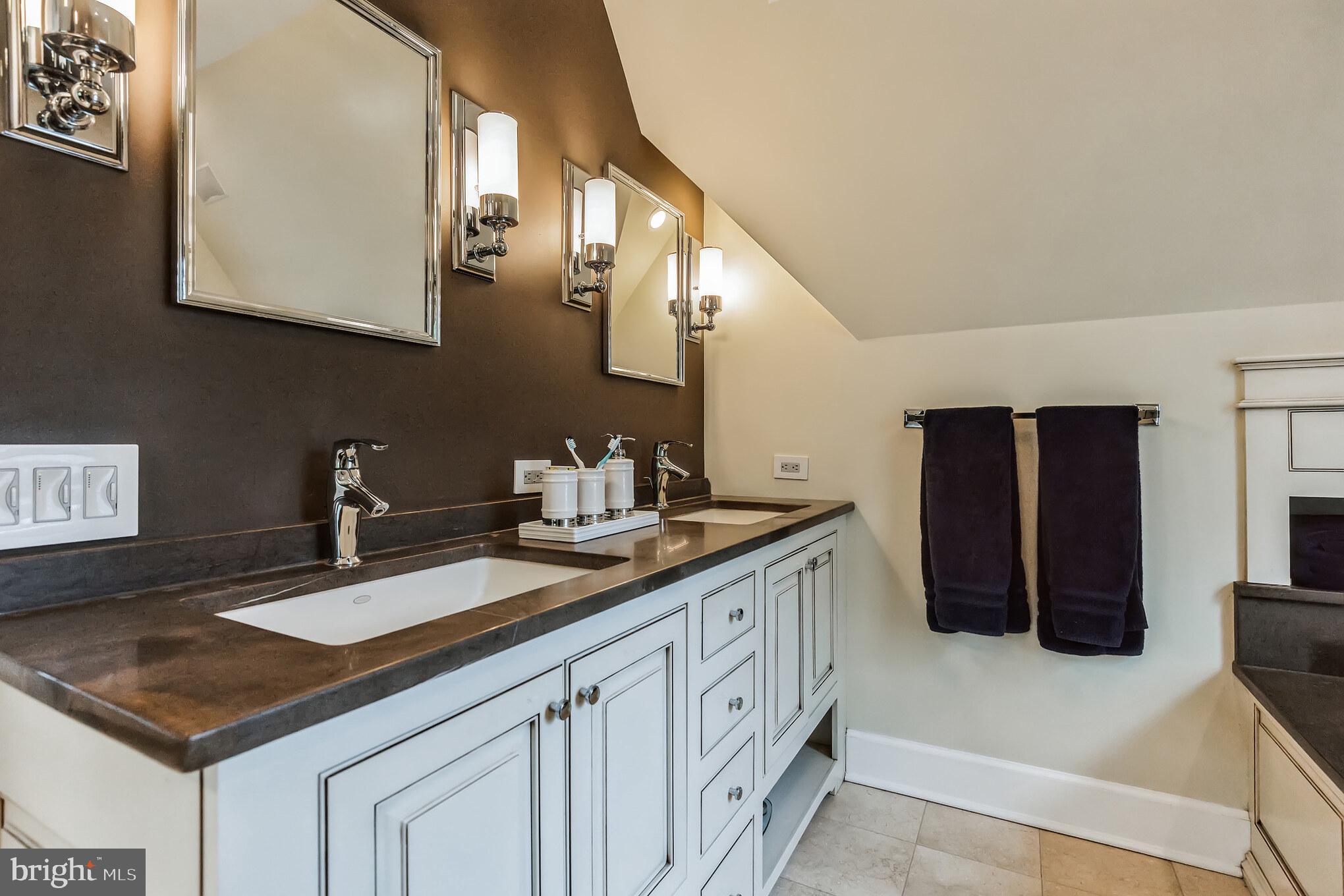 MARVA POINT - Residential