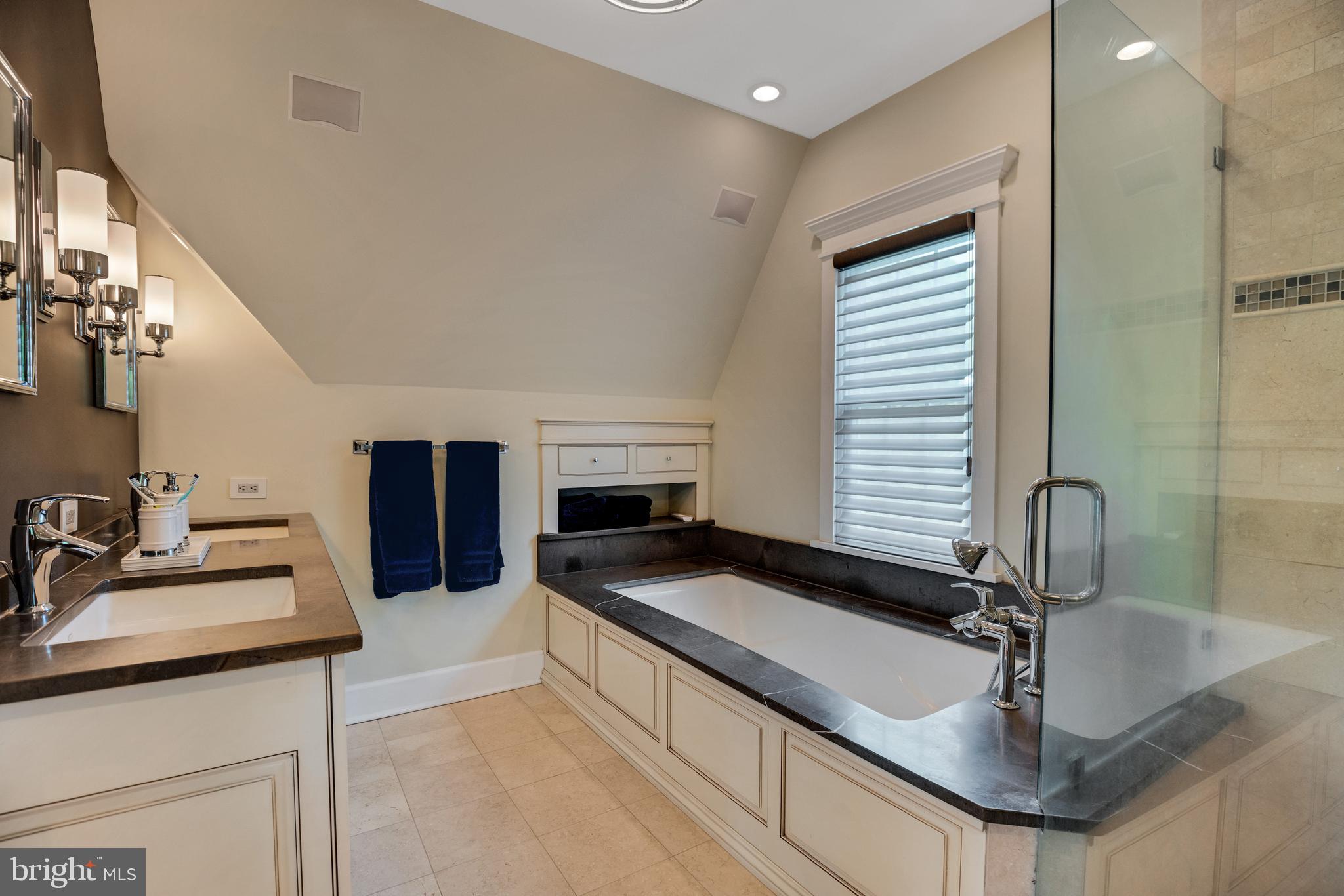 MARVA POINT - Residential