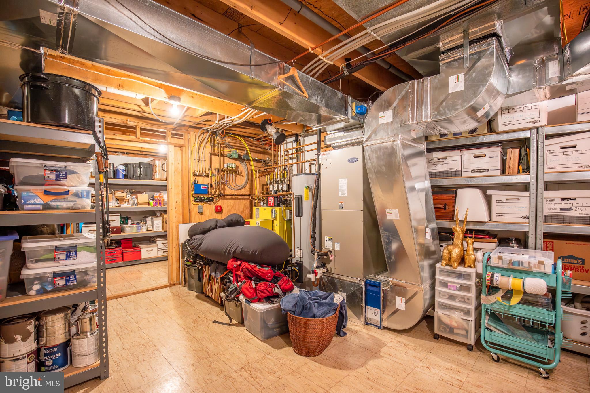 MARVA POINT - Residential