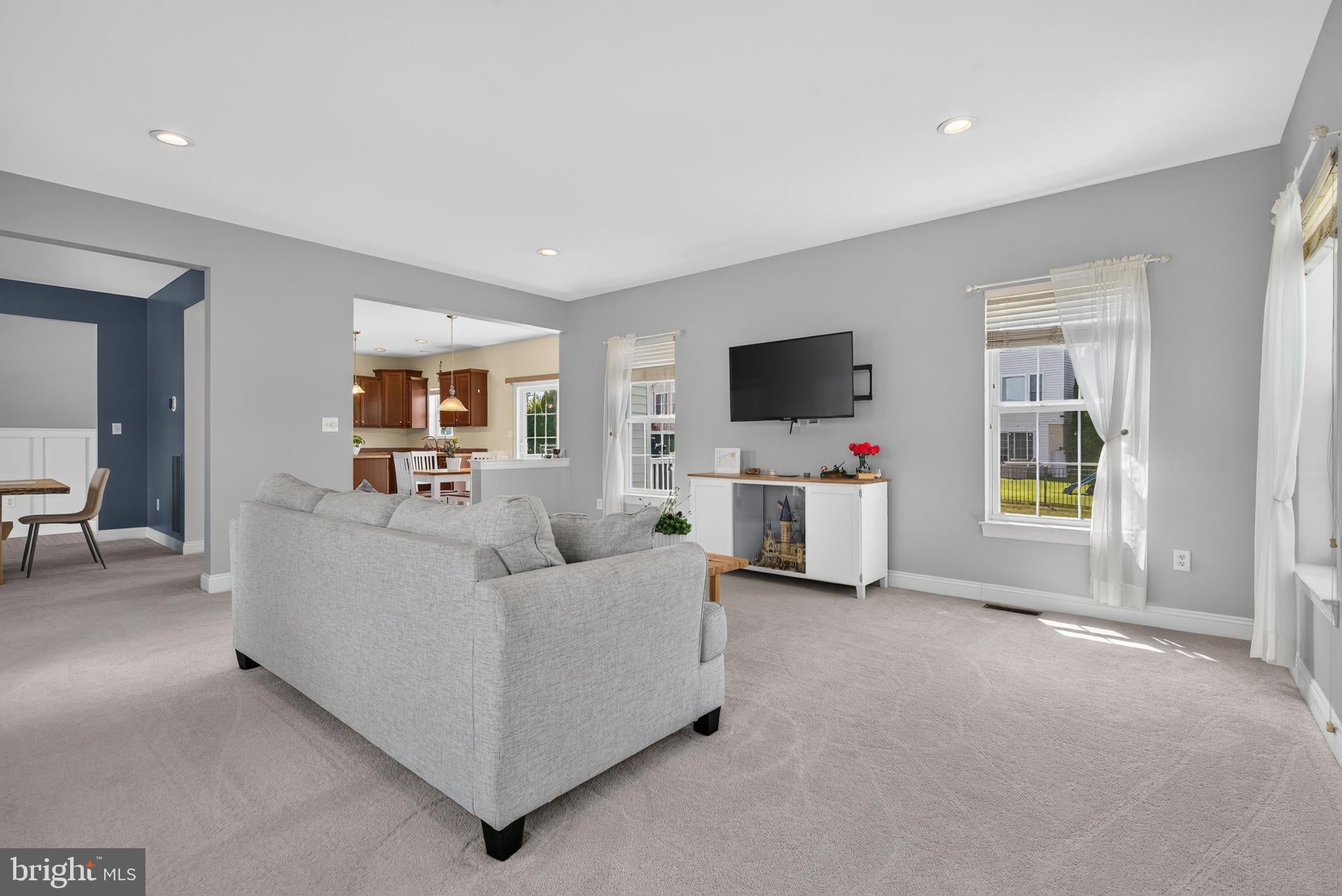 1 CAMERON COURT