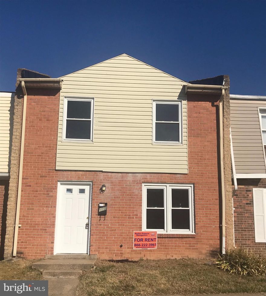 This 3 bedroom, 1.5 Bath Townhome is located in Central Park Town Homes.  Home features fenced in backyard, convenient to I-95, Central Park and Spotsylvania Towne Center!  We are Pet Friendly. Housing Choice Program Vouchers accepted. **Central Park Town Homes HOA Background Check Required. Separate fees apply. *$10 Monthly HVAC filter program. Delivered Quarterly.
