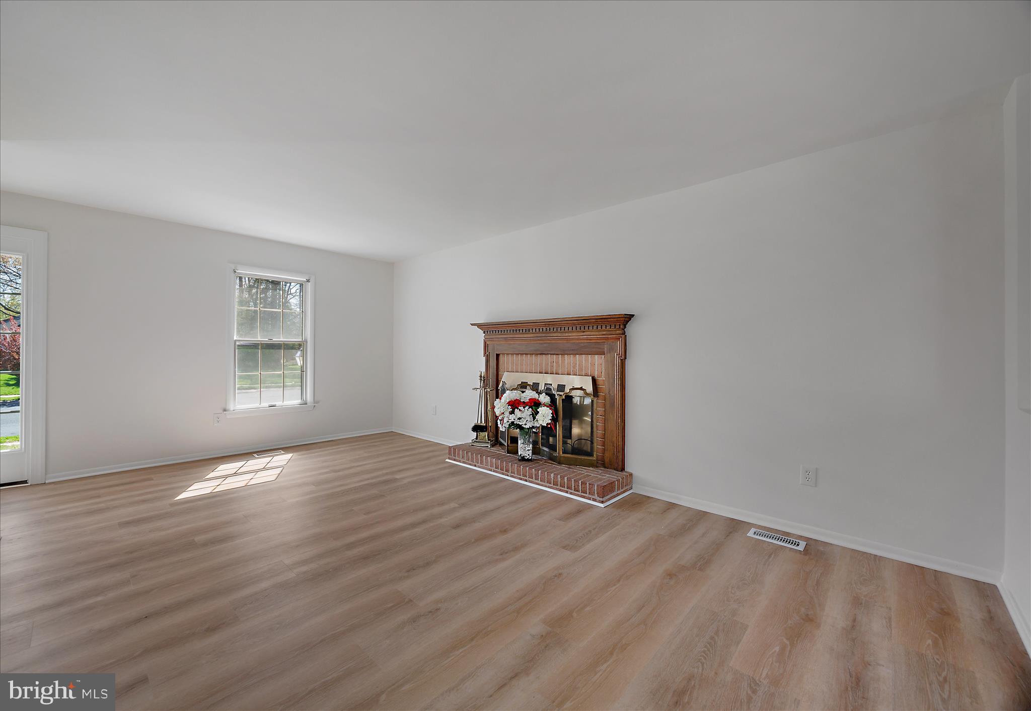 STEWARTS LANDING - Residential