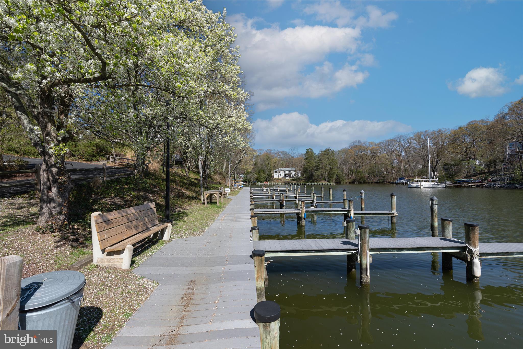 STEWARTS LANDING - Residential