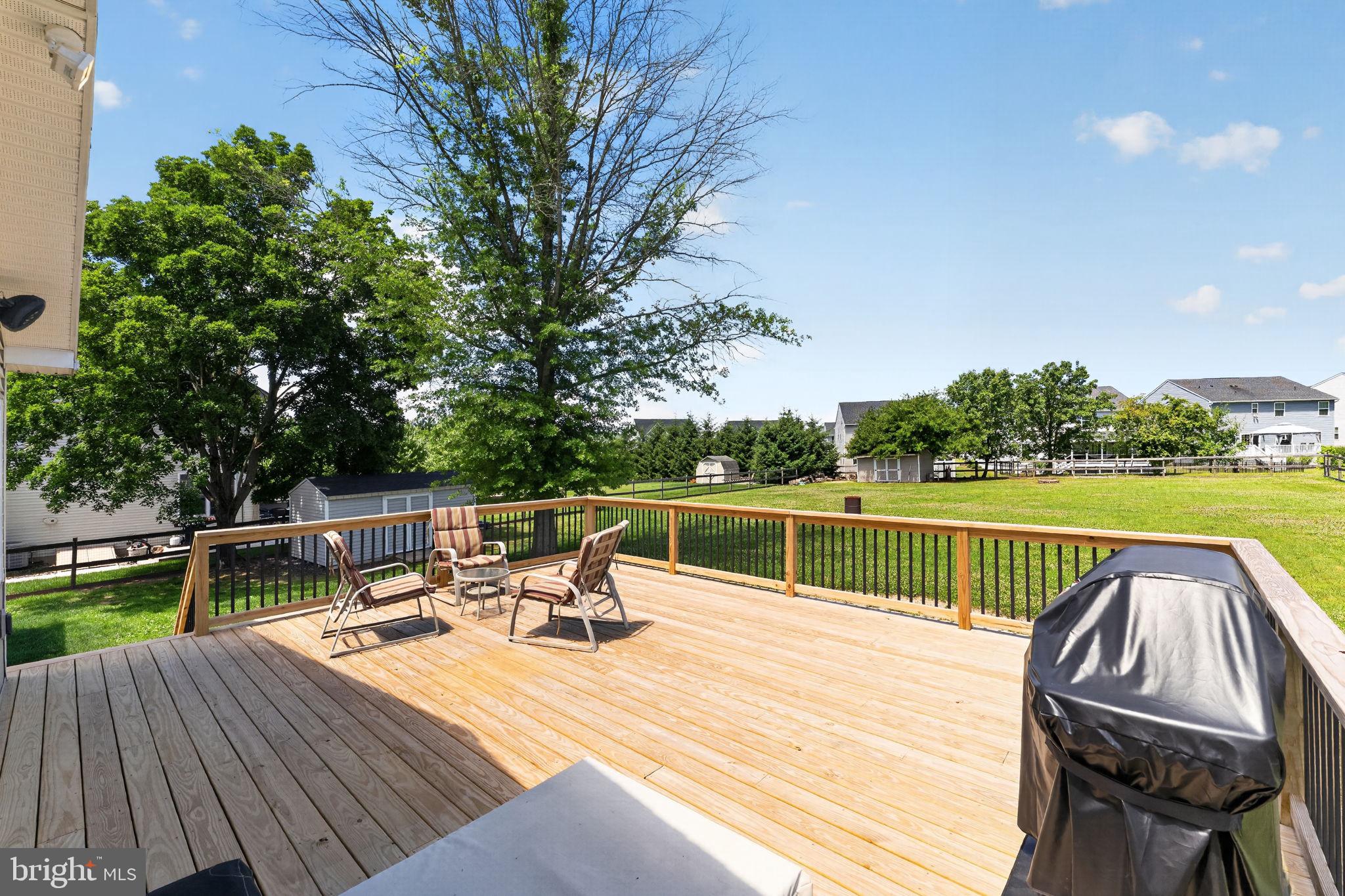 2519 JANE LN.