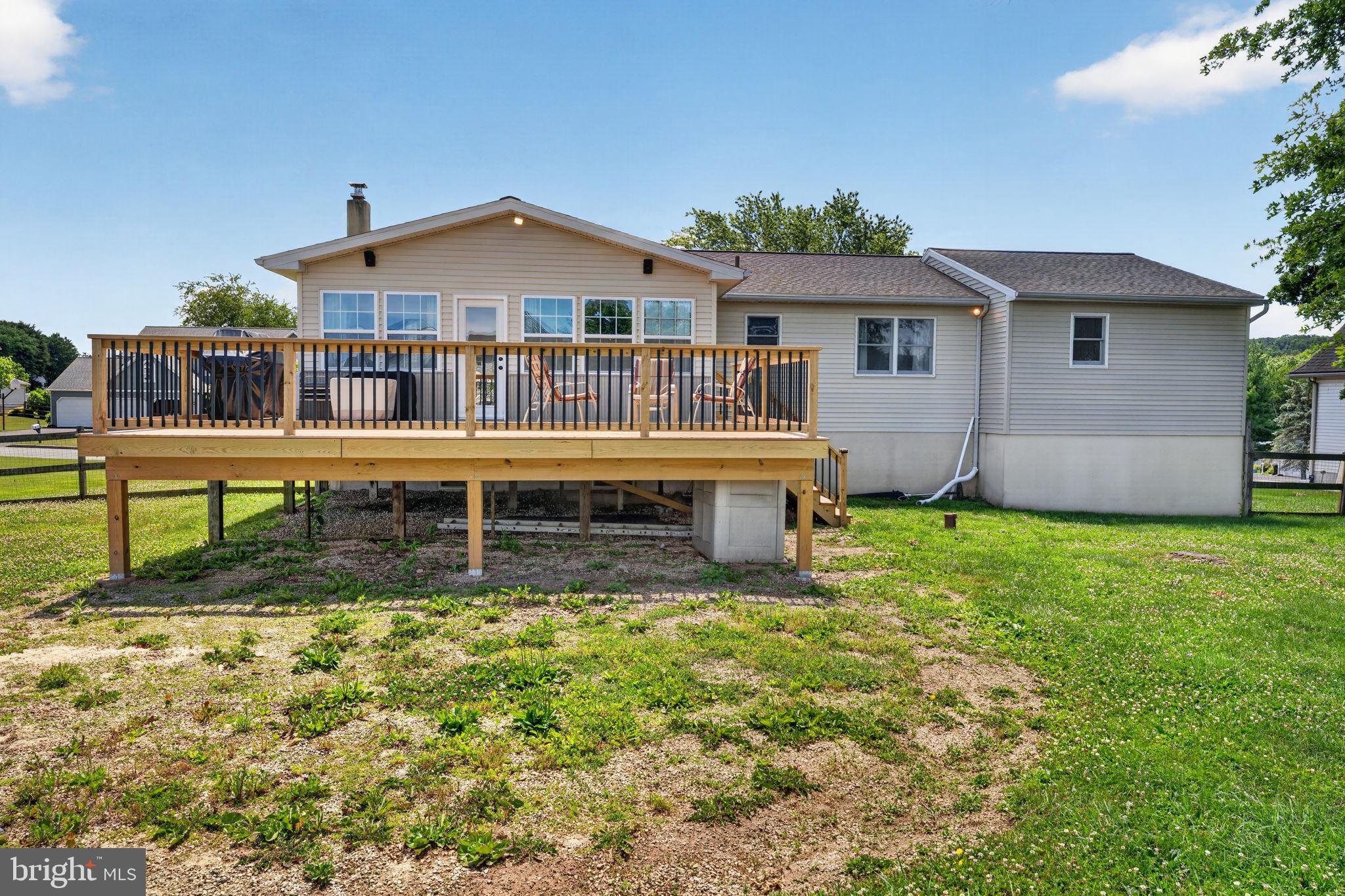 2519 JANE LN.