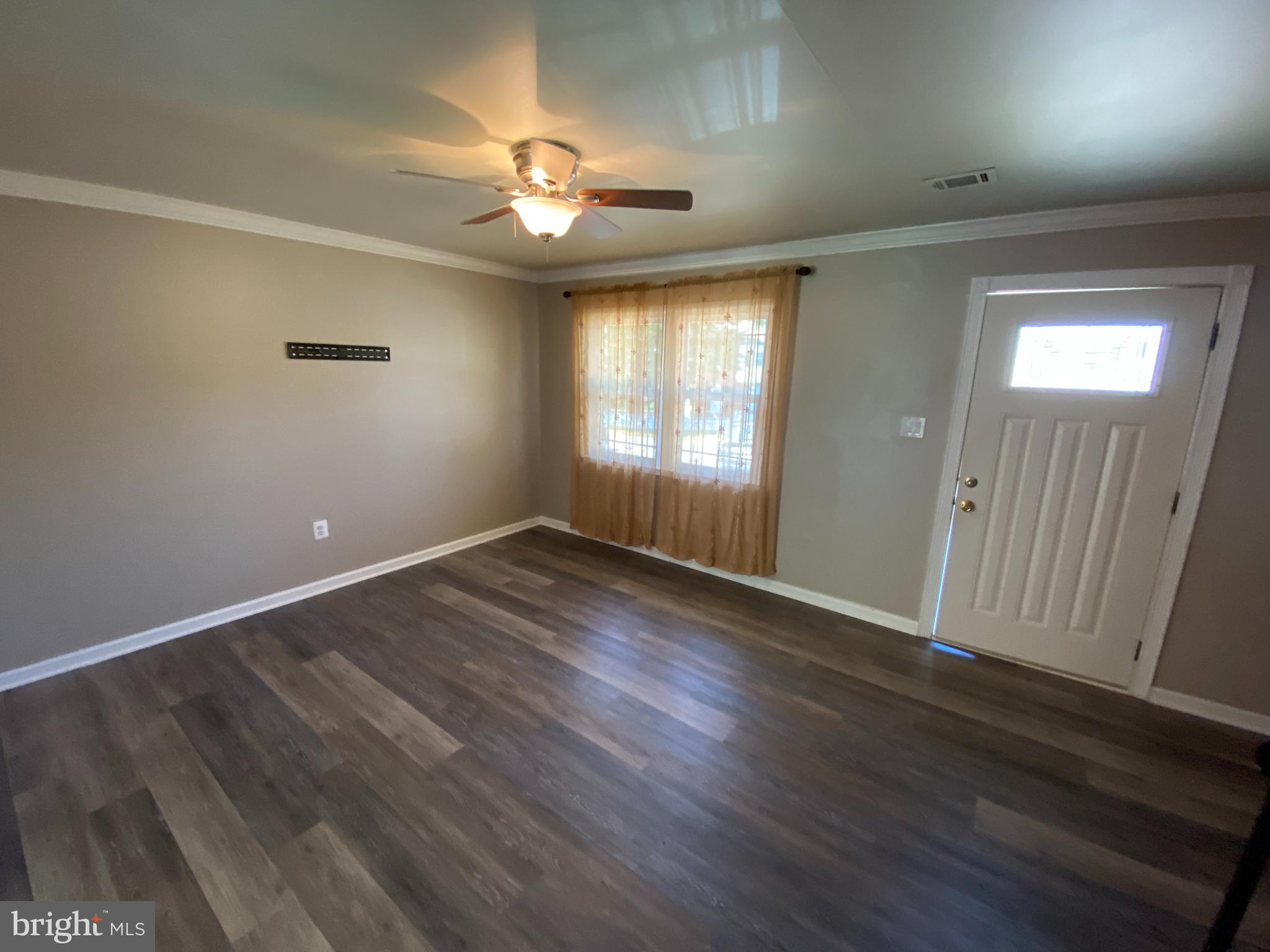 DALE CITY - Residential Lease