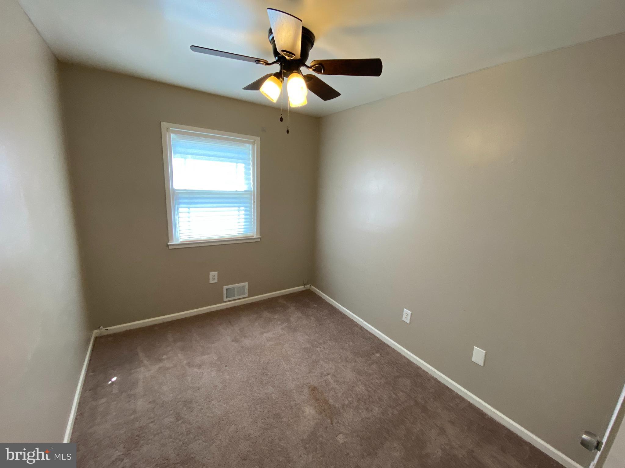 DALE CITY - Residential Lease