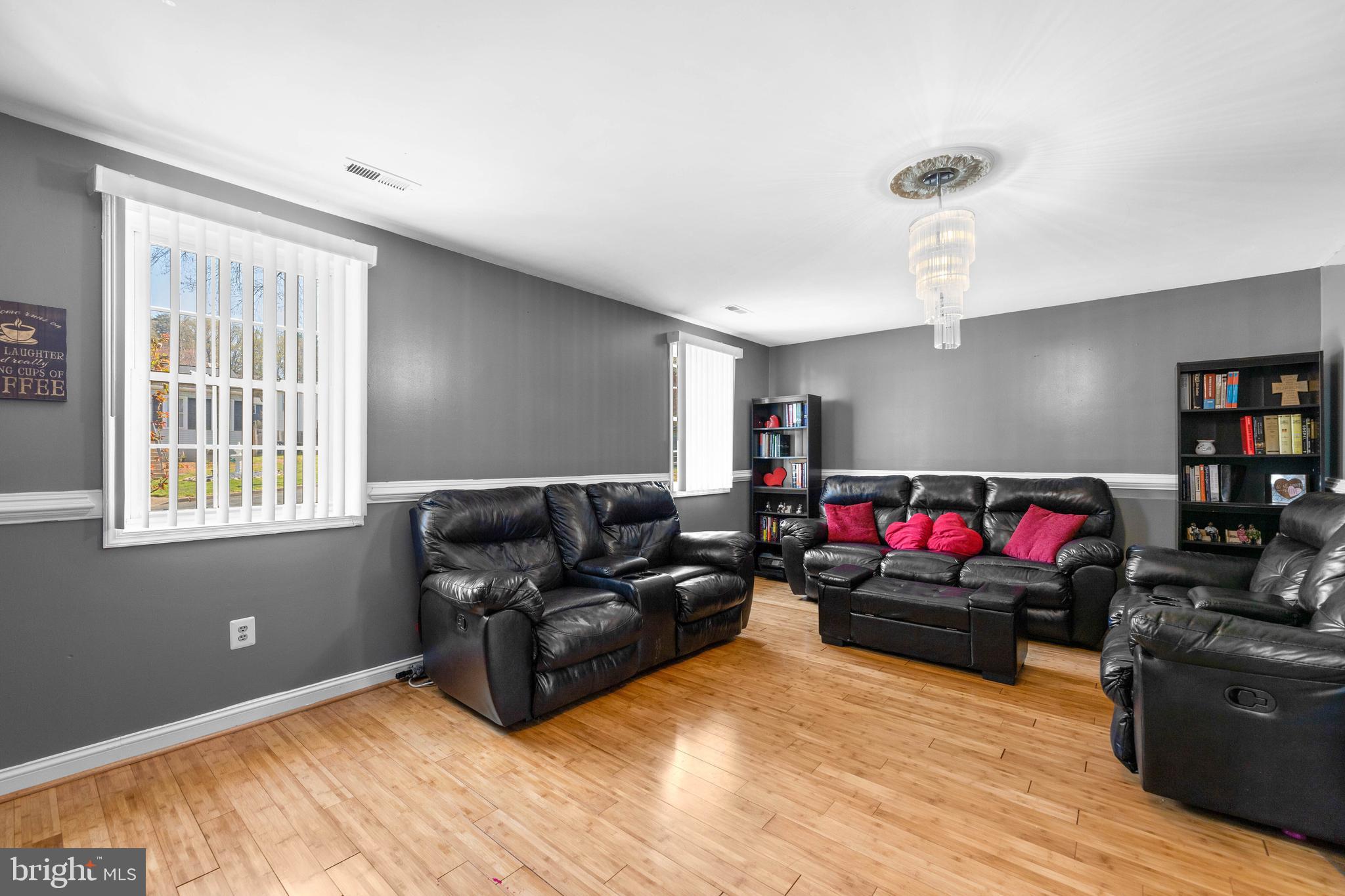 ROGERS HEIGHTS - Residential