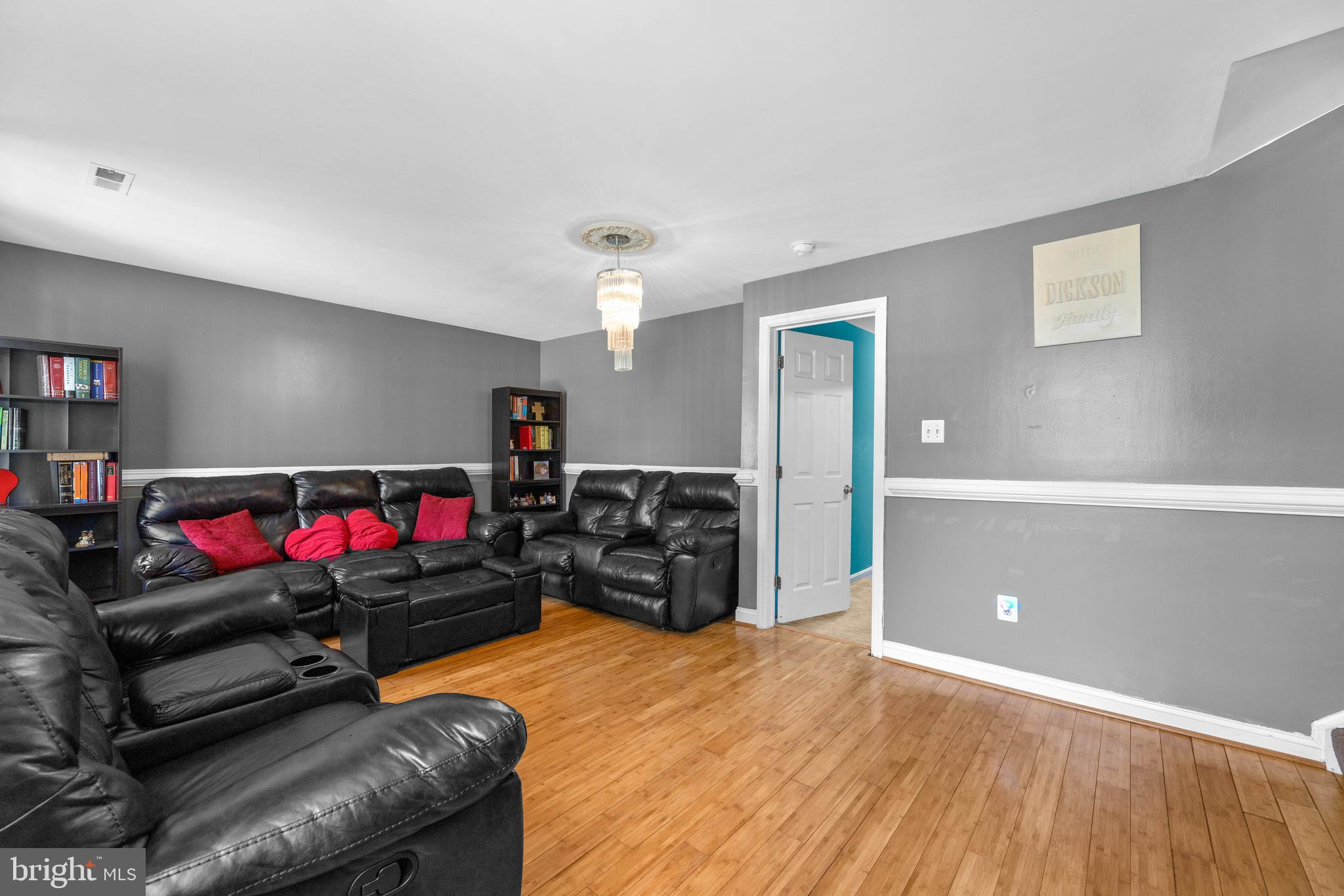 ROGERS HEIGHTS - Residential