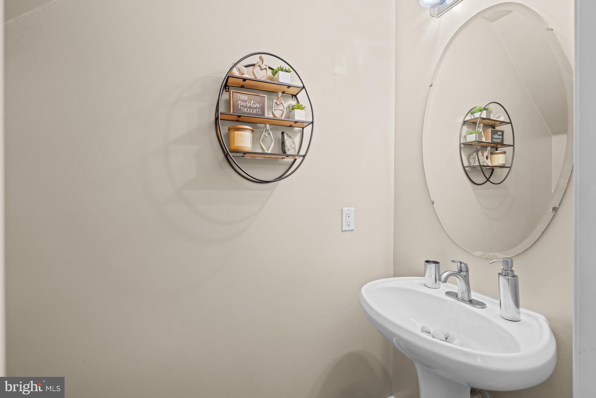 TEMPLE PLAZA-PLAT 1> - Residential