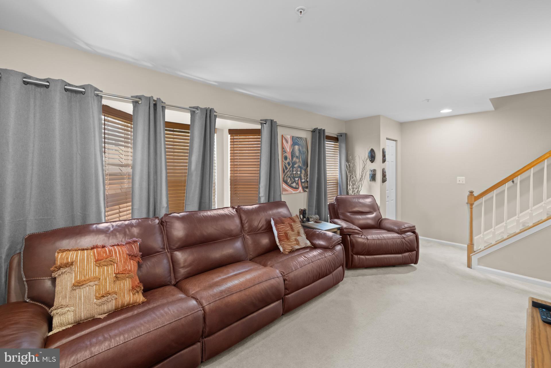 TEMPLE PLAZA-PLAT 1> - Residential