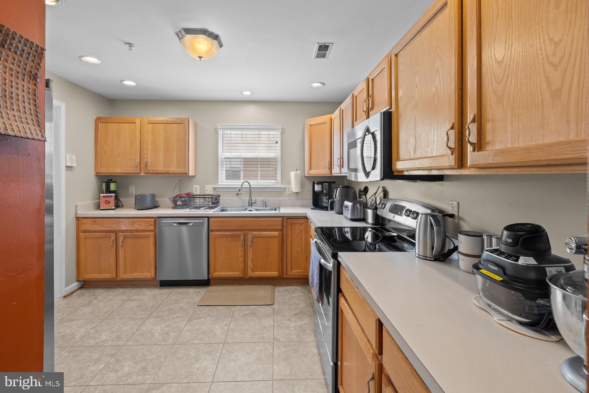 TEMPLE PLAZA-PLAT 1> - Residential