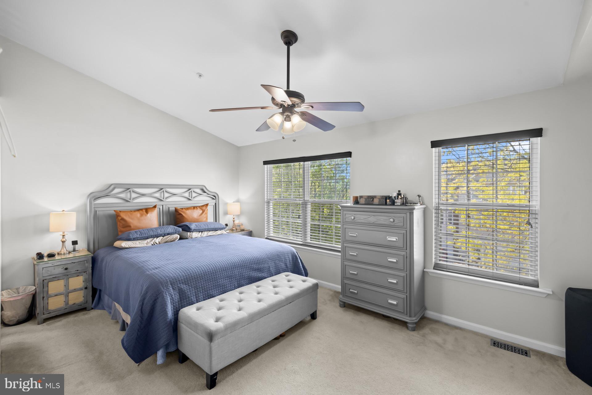 TEMPLE PLAZA-PLAT 1> - Residential