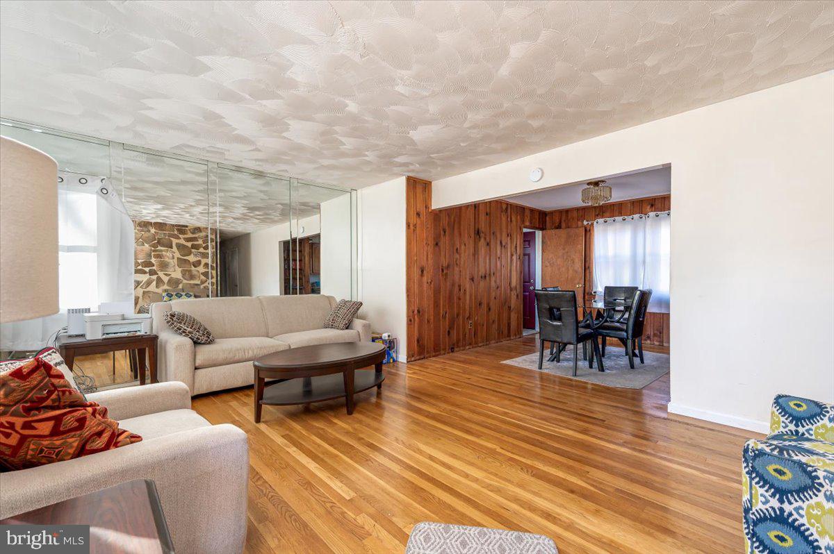 PEPPER MILL VILLAGE - Residential