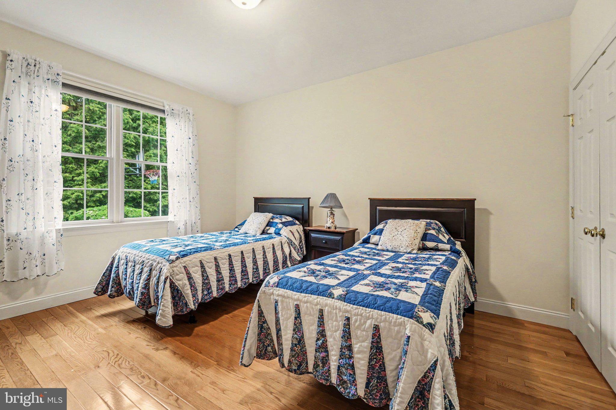 WHITE ROCK ACRES - Residential