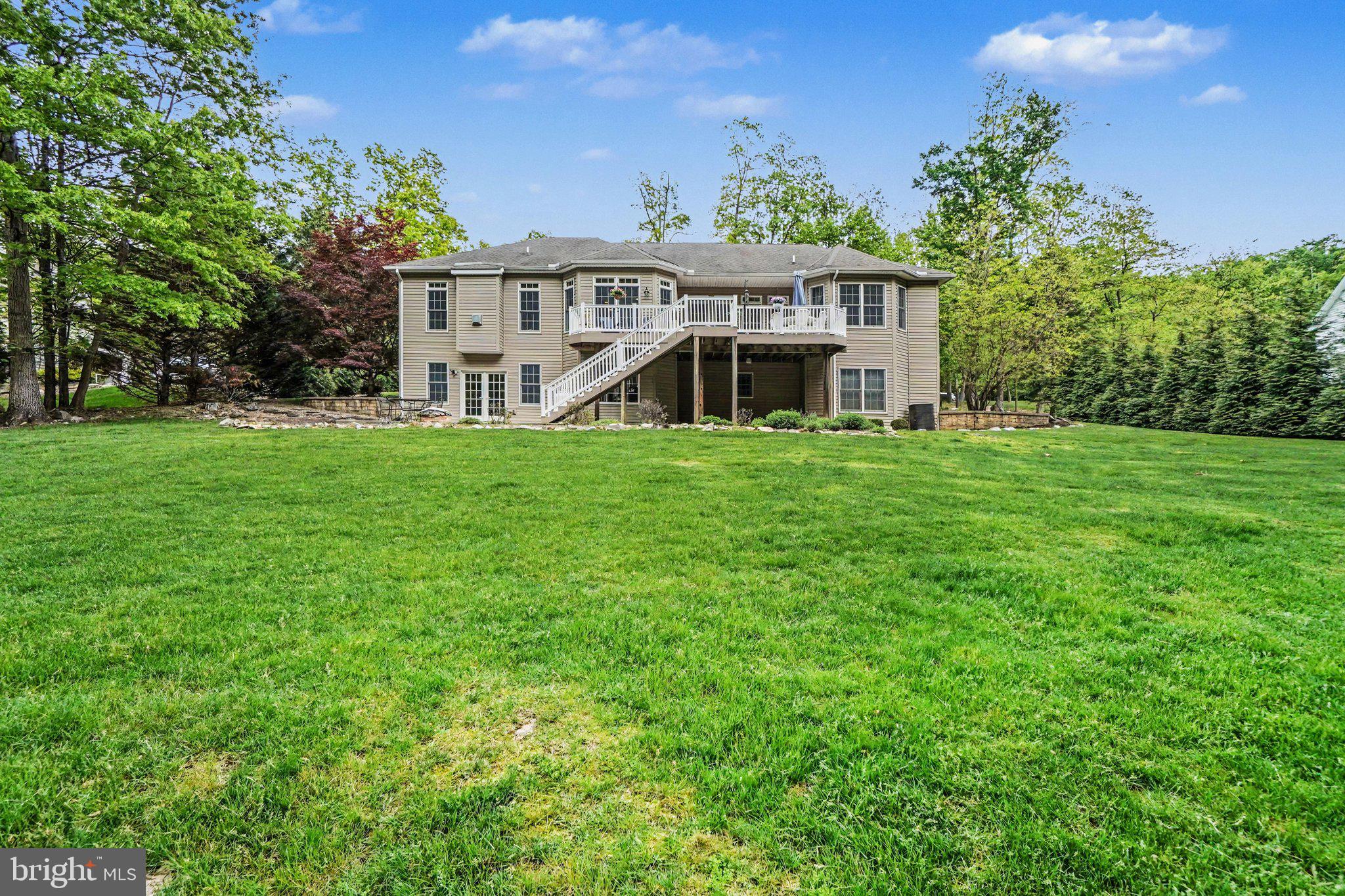 WHITE ROCK ACRES - Residential