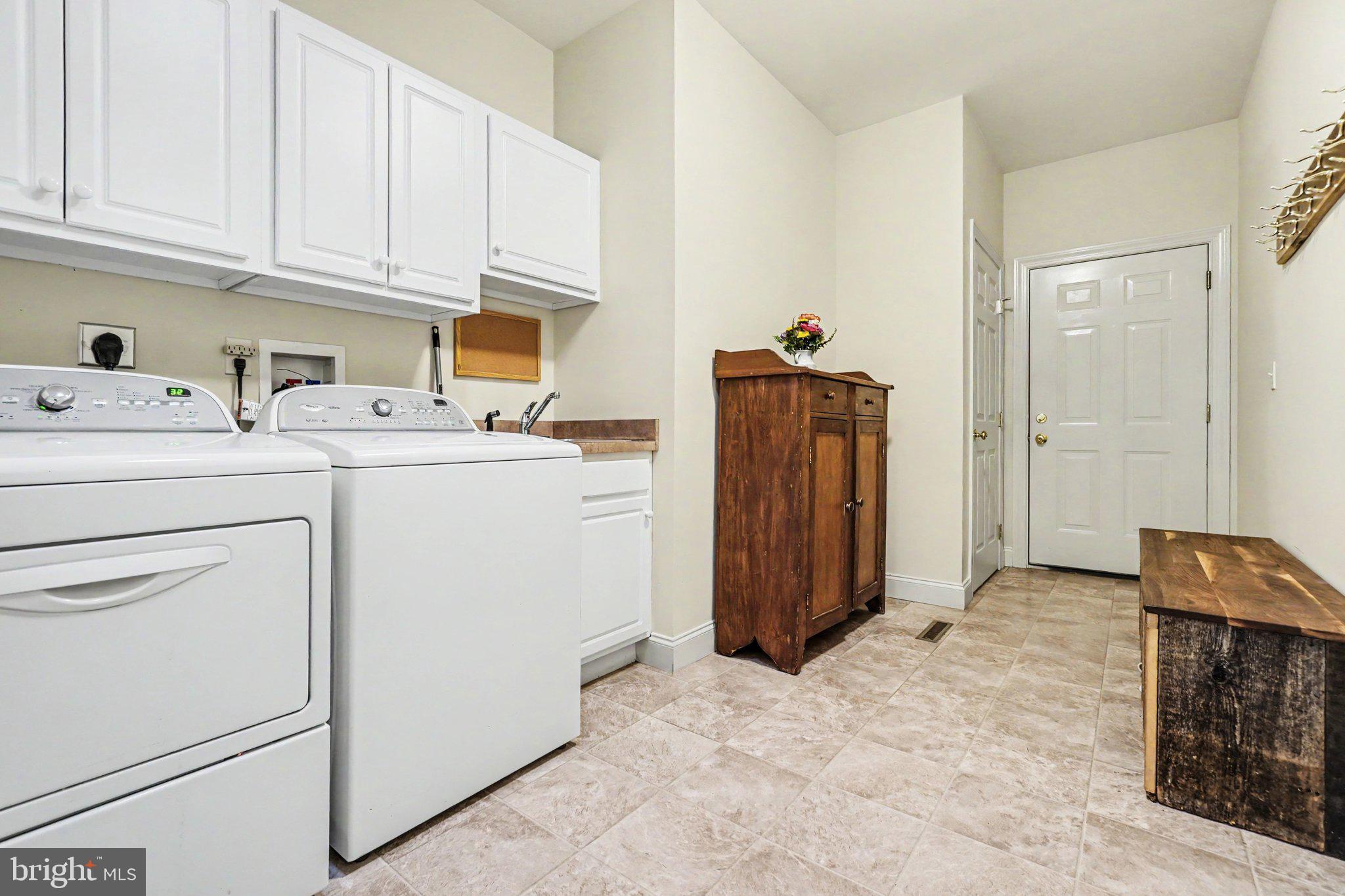 WHITE ROCK ACRES - Residential