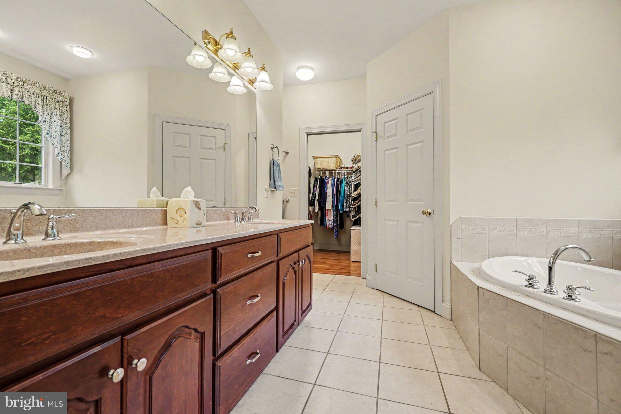 WHITE ROCK ACRES - Residential