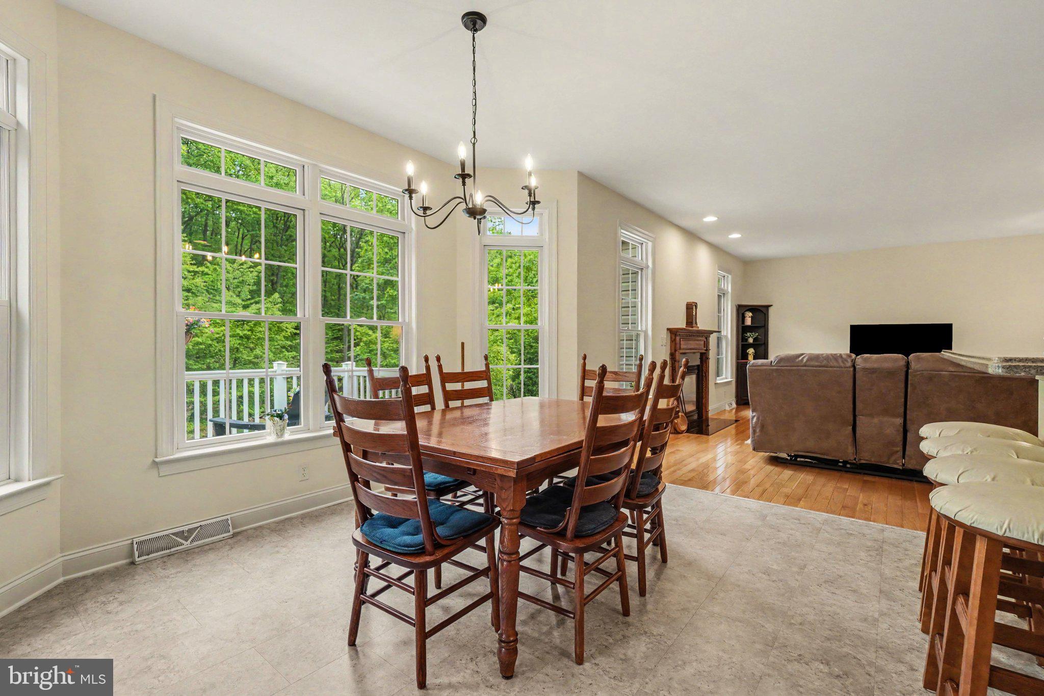 WHITE ROCK ACRES - Residential
